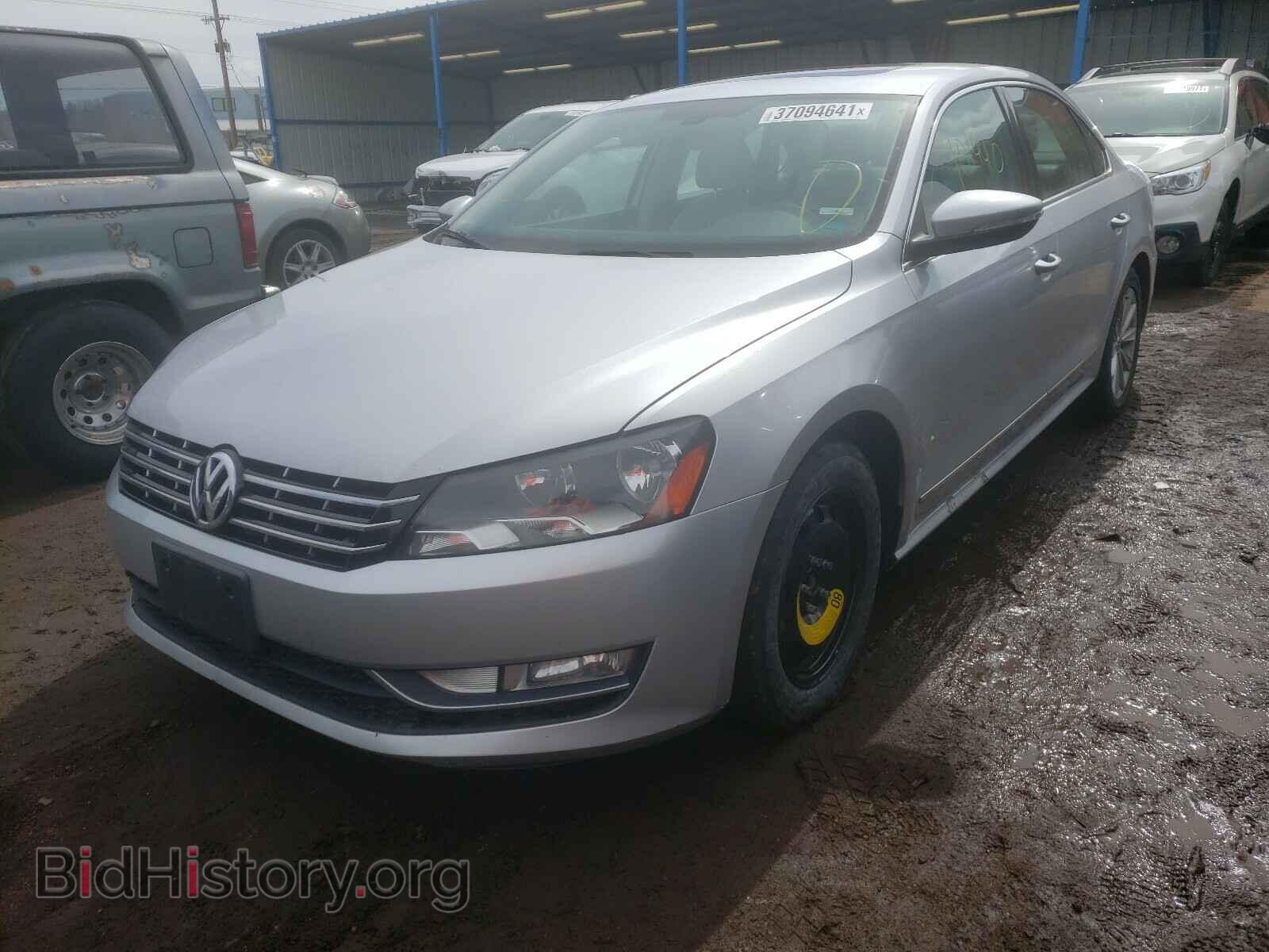 2012 VOLKSWAGEN PASSAT - VIN: 1VWCH7A33CC024302 - Фото 2