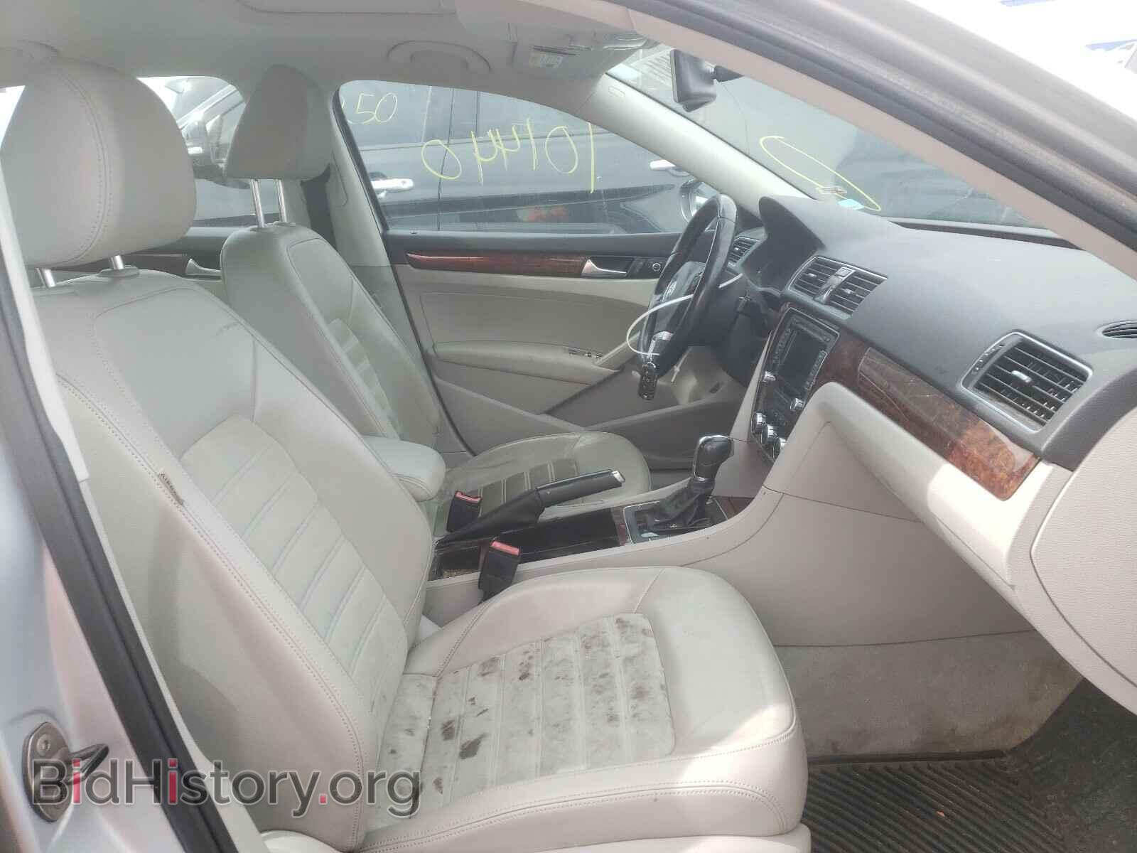 2012 VOLKSWAGEN PASSAT - VIN: 1VWCH7A33CC024302 - Фото 5