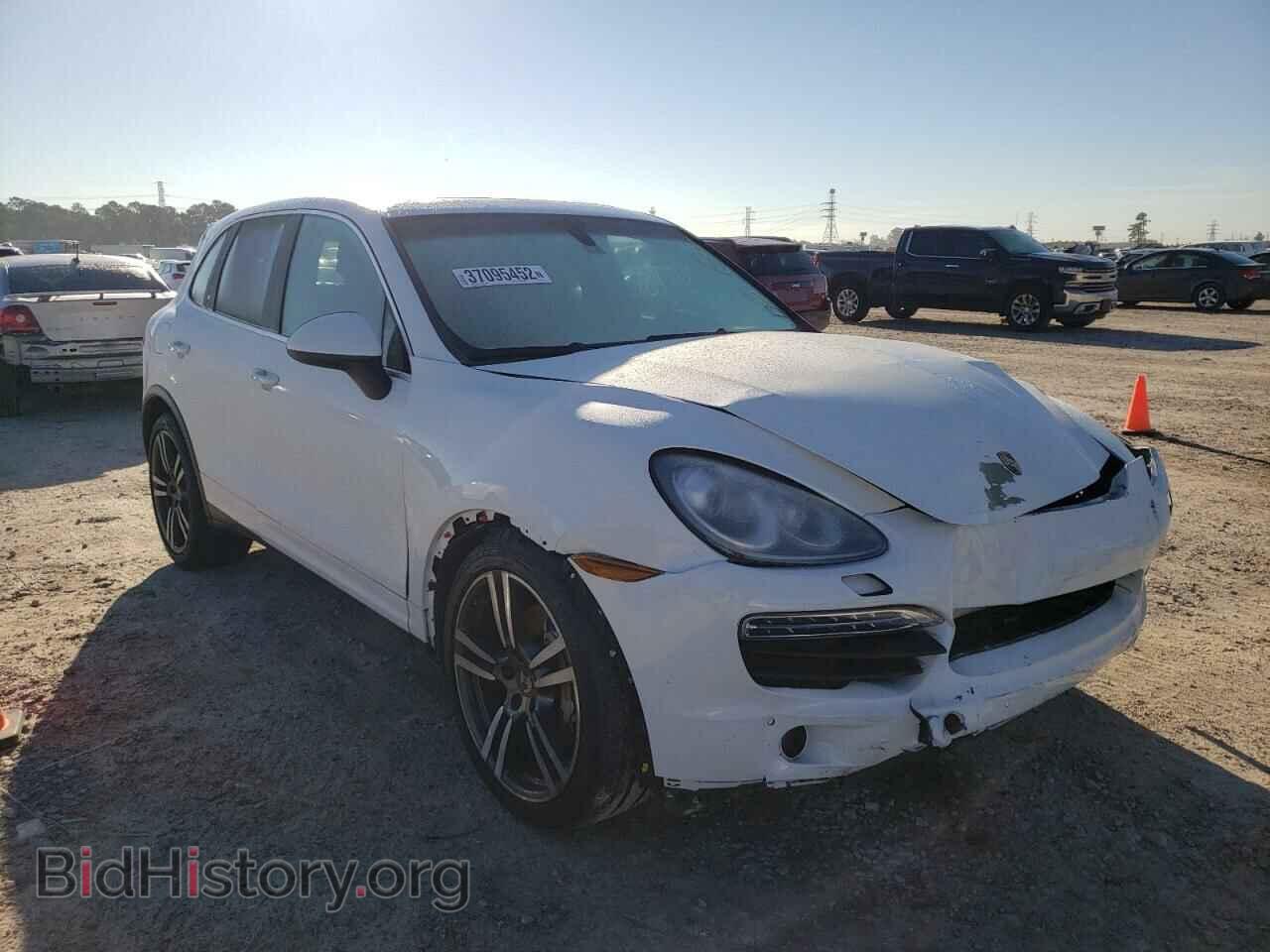 Photo WP1AB2A24DLA82747 - PORSCHE CAYENNE 2013