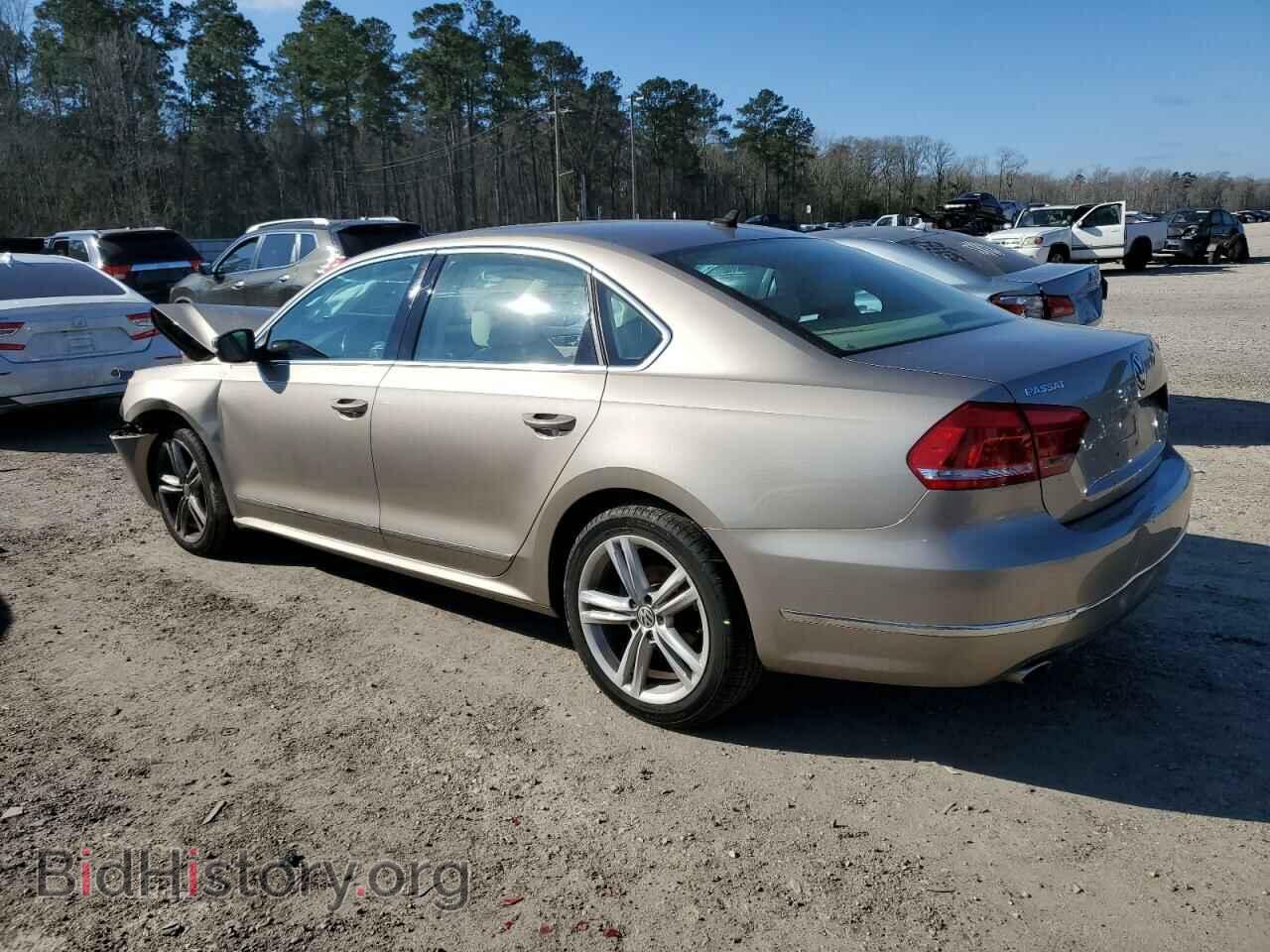 2015 VOLKSWAGEN PASSAT - VIN: 1VWCV7A34FC030641 - Фото 2