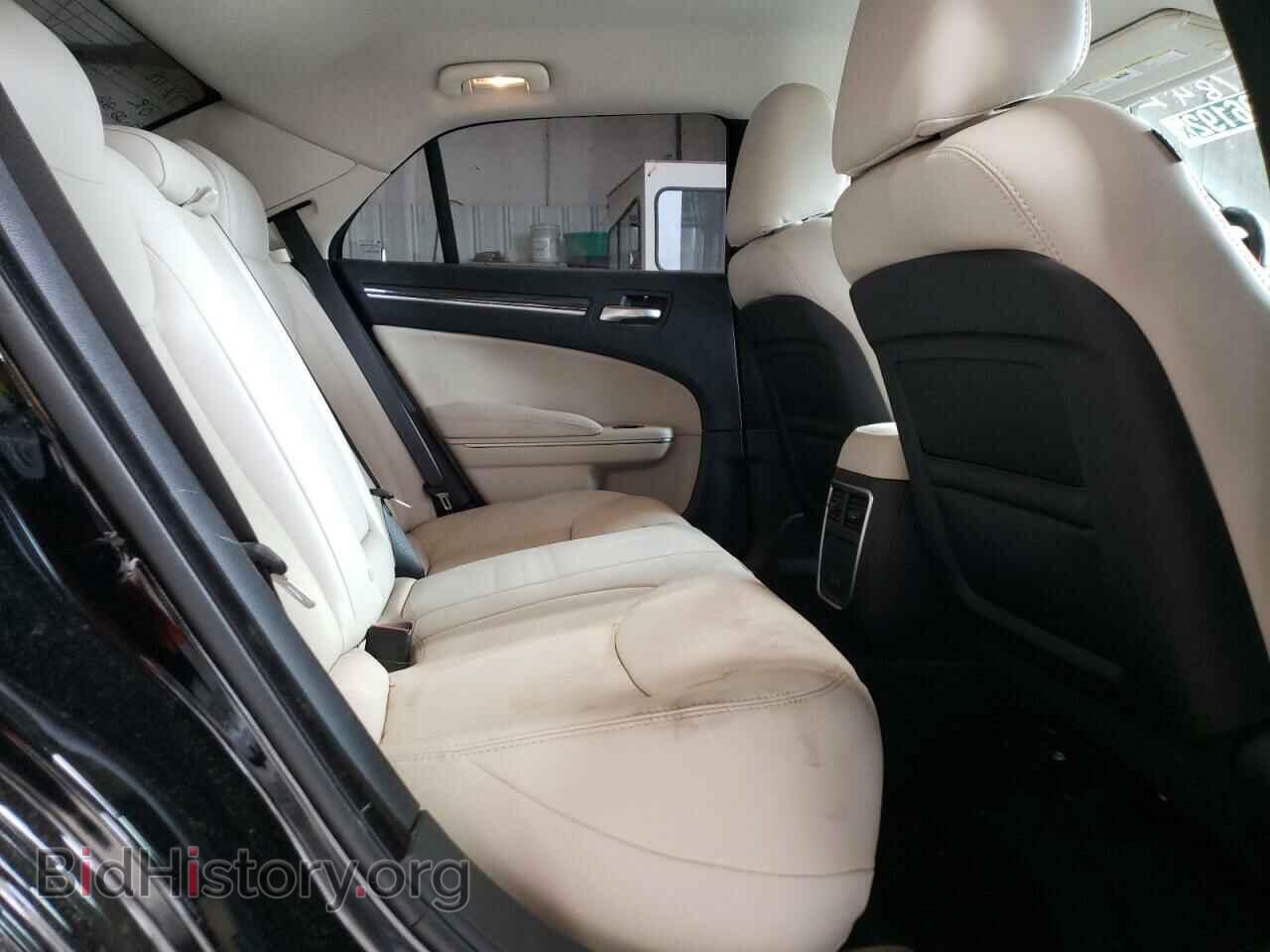 2019 CHRYSLER 300 - VIN: 2C3CCAAG7KH591842 - Фото 6