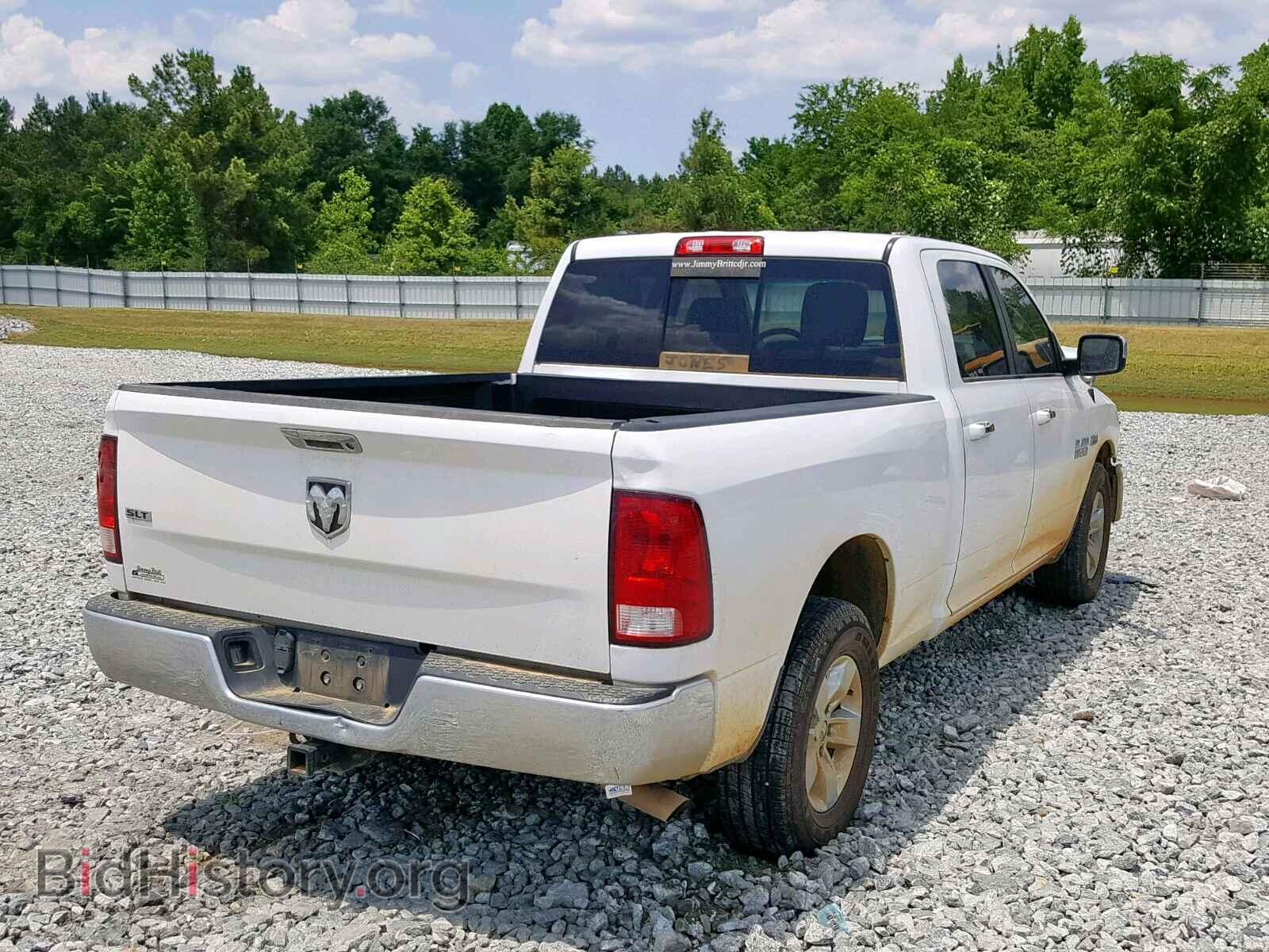 2017 RAM 1500 SLT - VIN: 1C6RR6TT5HS708046 - Фото 4