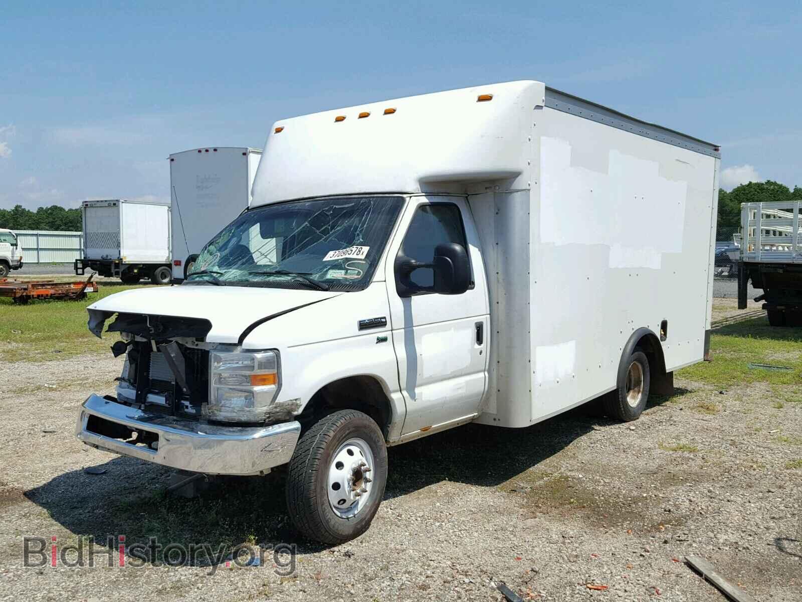 2014 FORD ECONOLINE - VIN: 1FDWE3FL2EDA37822 - Photo 2