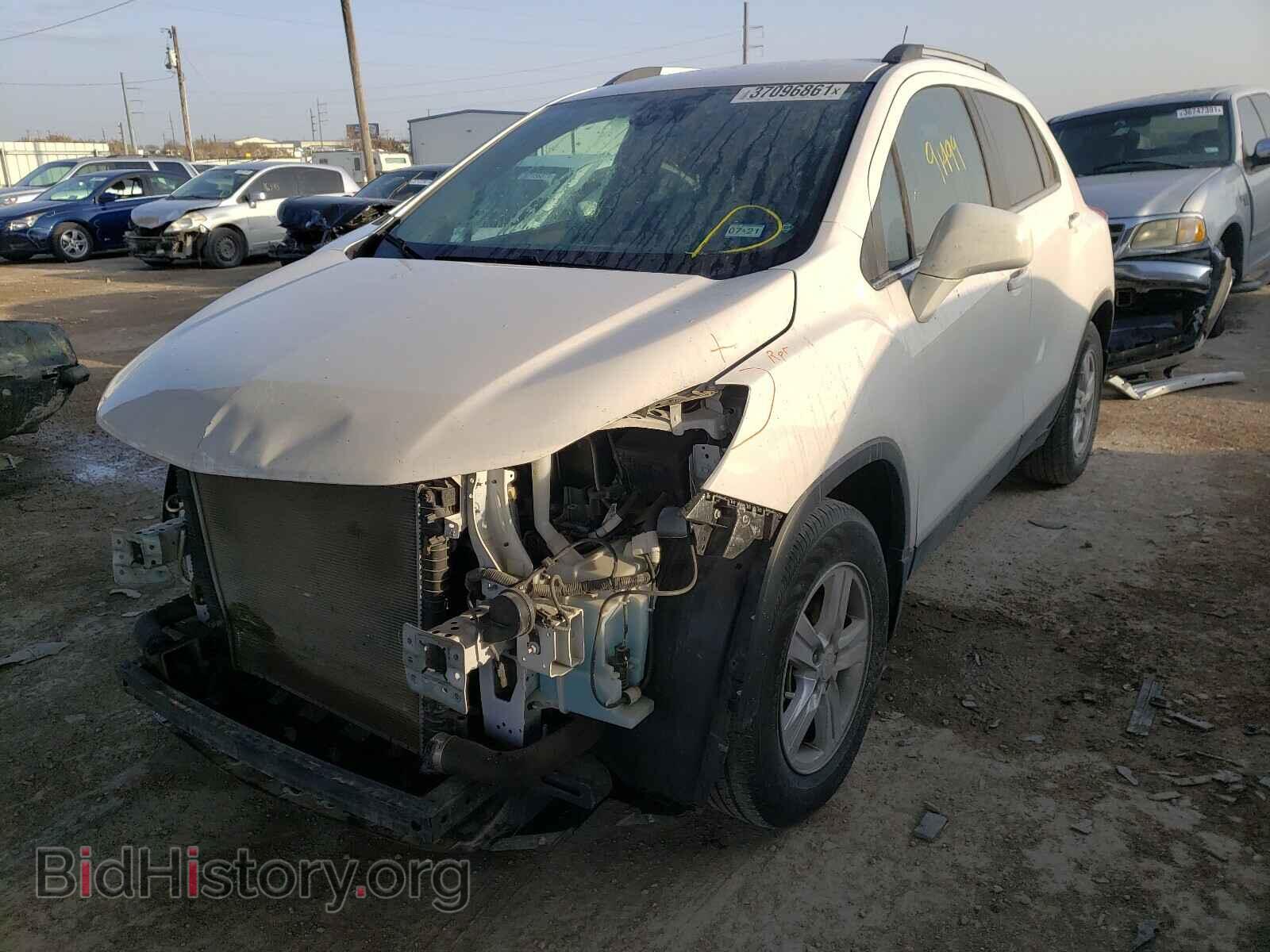 2017 CHEVROLET TRAX - VIN: 3GNCJLSB8HL257407 - Фото 2