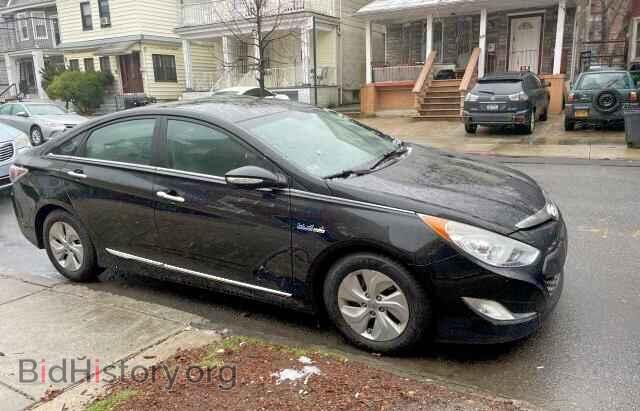 Фотография KMHEC4A48DA051103 - HYUNDAI SONATA 2013