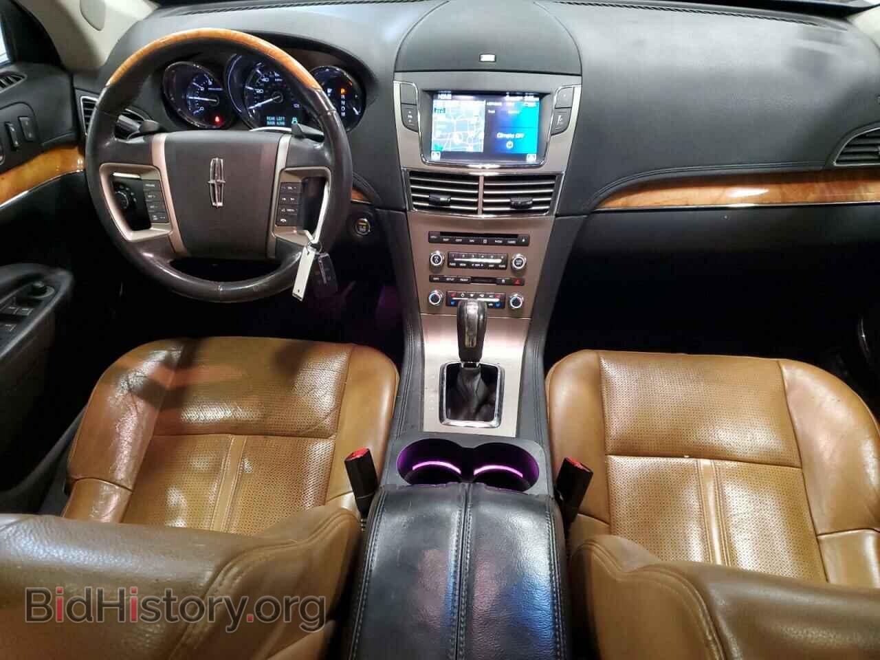 2011 LINCOLN MKT - VIN: 2LMHJ5AT1BBJ52425 - Фото 8