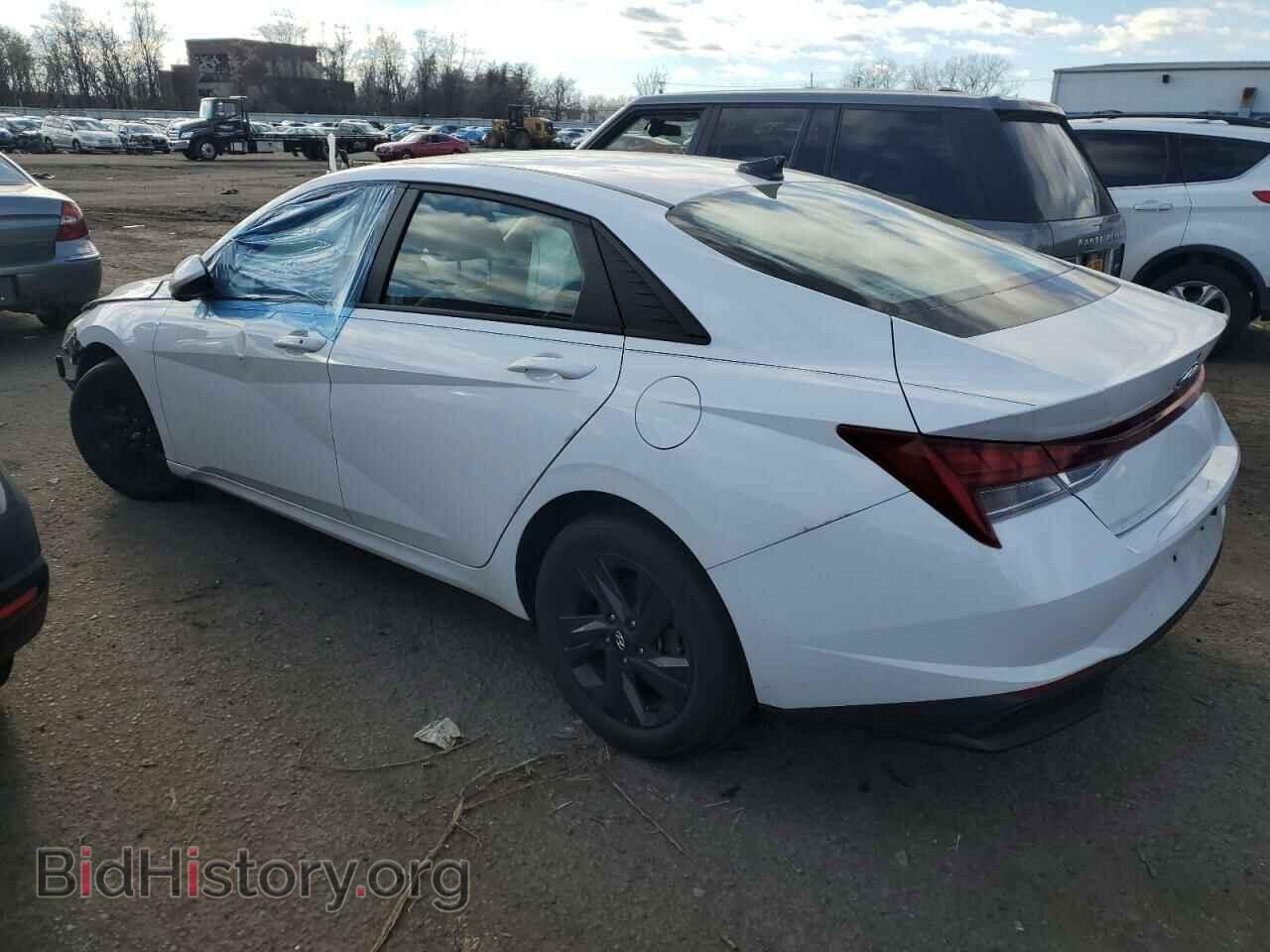 2021 HYUNDAI ELANTRA - VIN: KMHLM4AJ2MU010703 - Фото 2