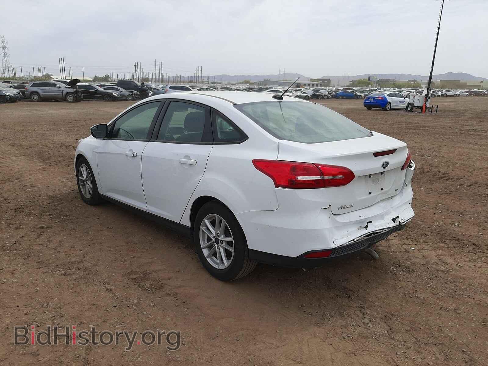 2017 FORD FOCUS - VIN: 1FADP3F29HL304242 - Фото 3