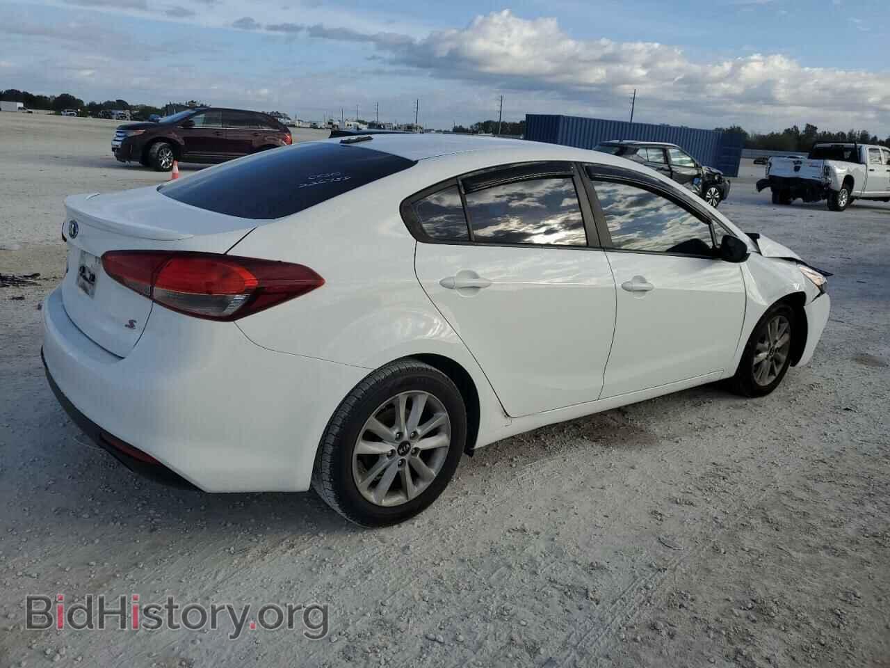 2017 KIA FORTE - VIN: 3KPFL4A77HE014680 - Фото 3