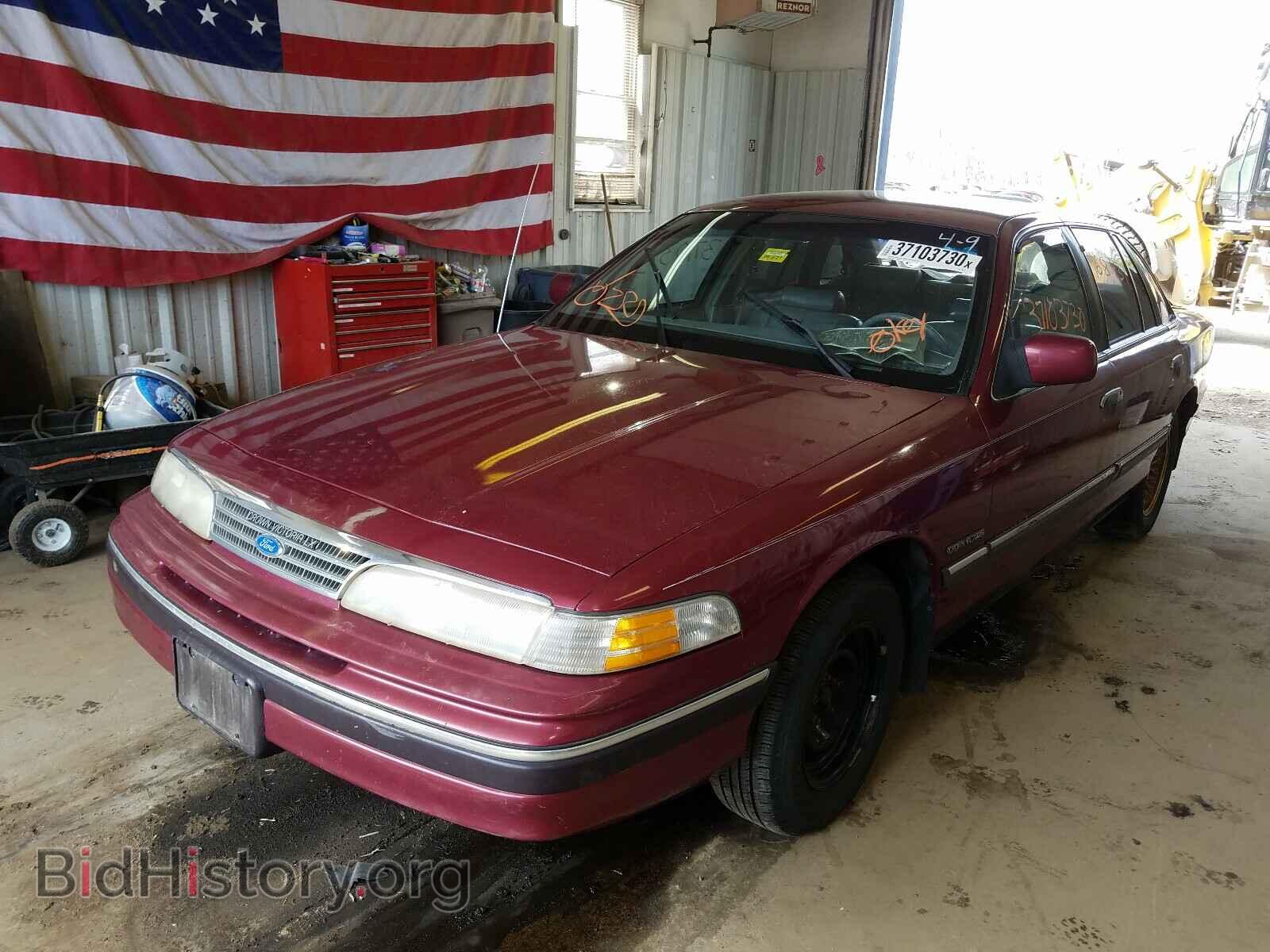 1993 FORD CROWN VIC - VIN: 2FACP74W4PX142630 - Фото 2