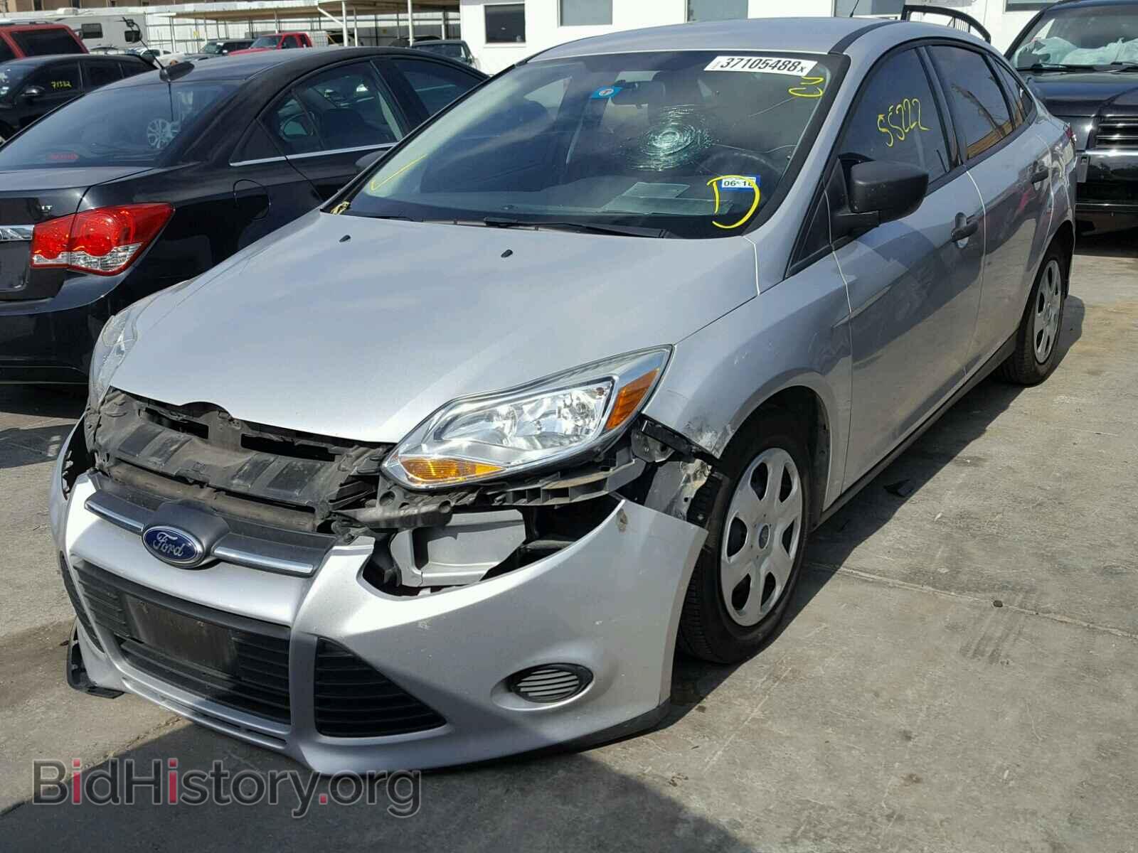 2013 FORD FOCUS - VIN: 1FADP3E23DL183588 - Фото 2