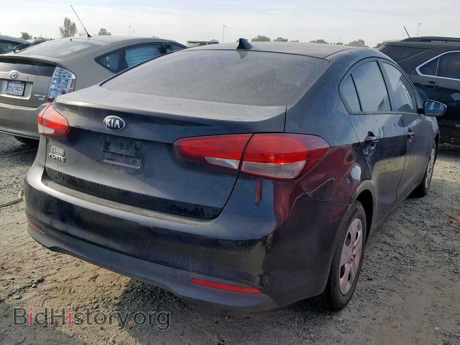 2017 KIA FORTE LX - VIN: 3KPFK4A70HE015169 - Фото 4