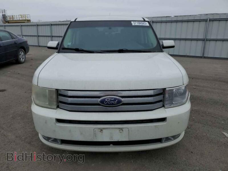 2011 Ford FLEX (VIN 2FMGK5CC0BBD28687) — фото 5 из 13