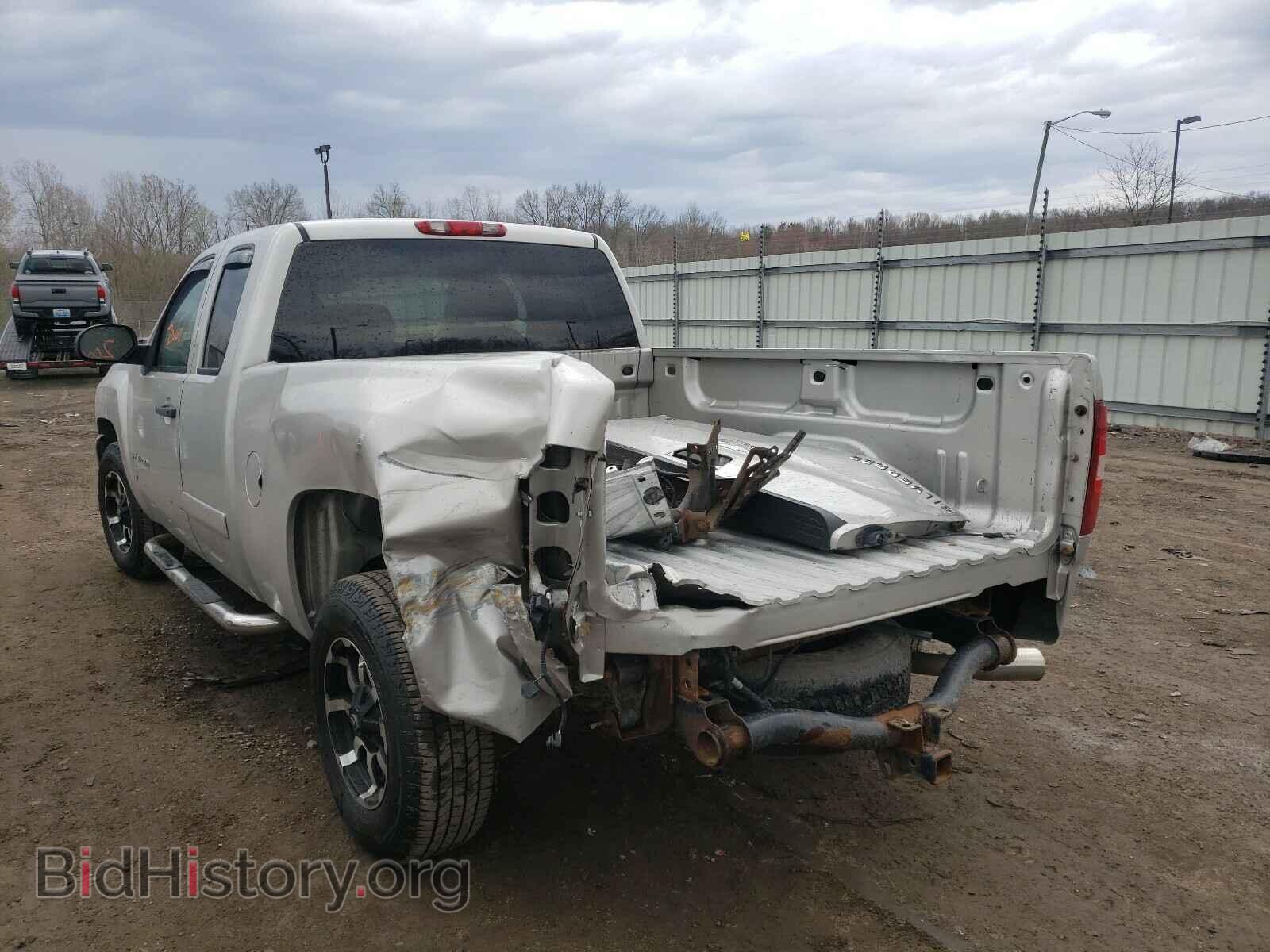 2008 CHEVROLET SILVERADO - VIN: 2GCEC19J981223975 - Фото 3