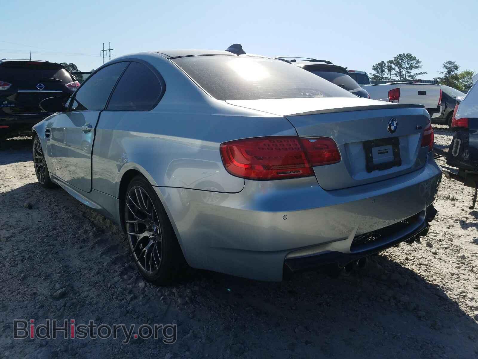 2011 BMW M3 - VIN: WBSKG9C56BE368861 - Фото 3