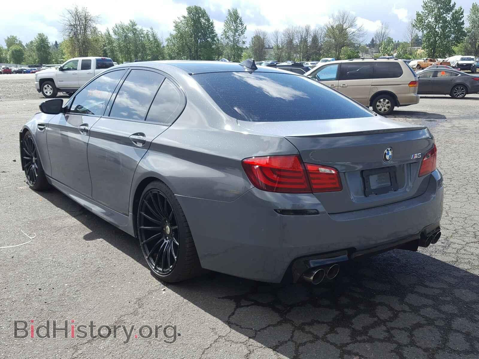 2013 BMW M5 - VIN: WBSFV9C55DD096657 - Фото 3