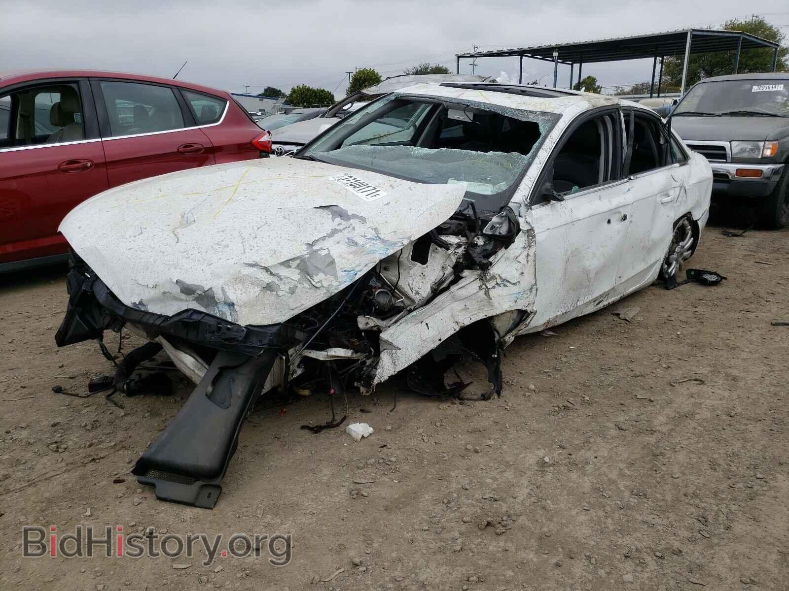 2013 AUDI A4 - VIN: WAUBFAFL0DN003923 - Фото 2