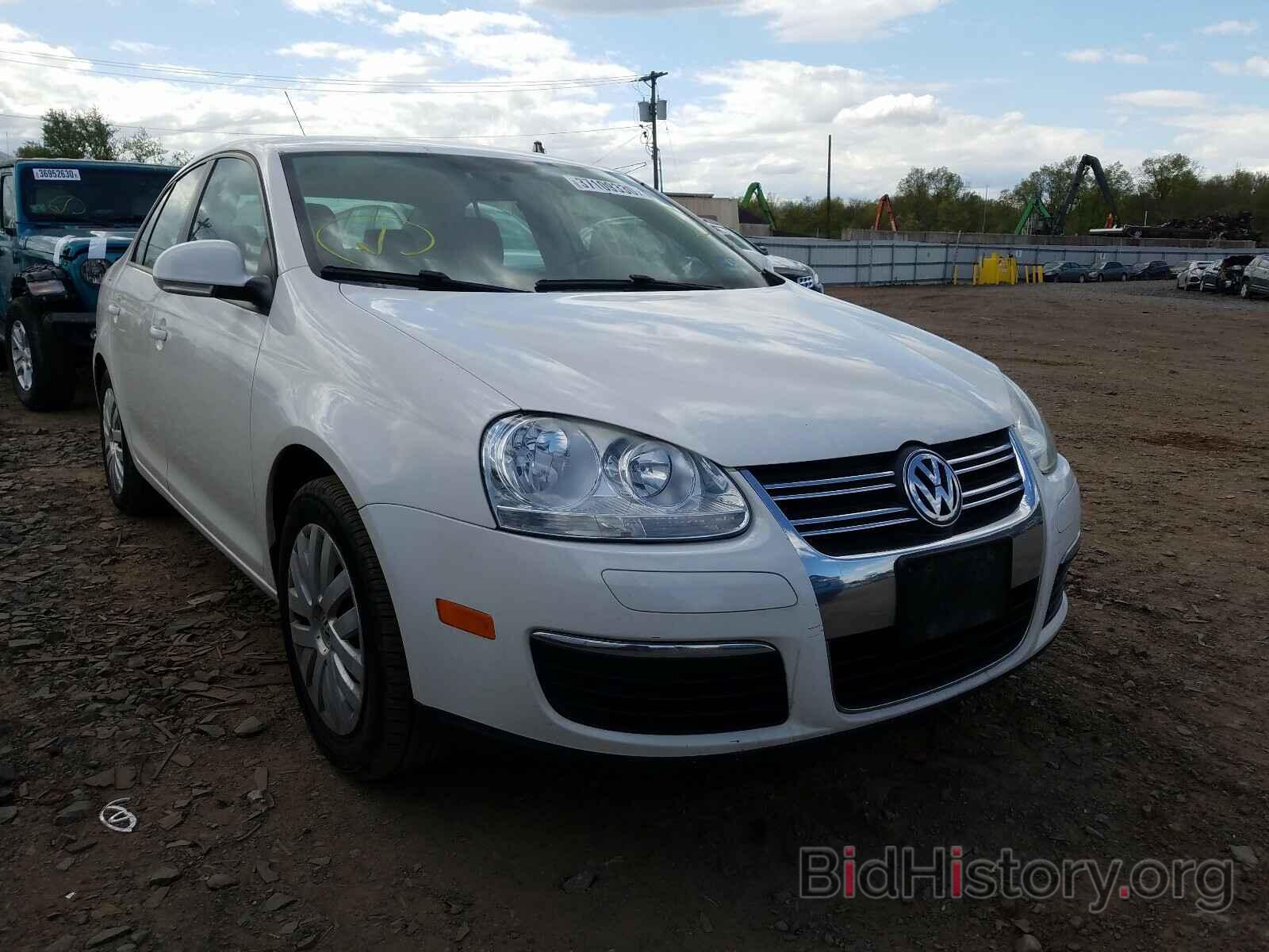 Фотография 3VWJZ7AJ2AM093321 - VOLKSWAGEN JETTA 2010