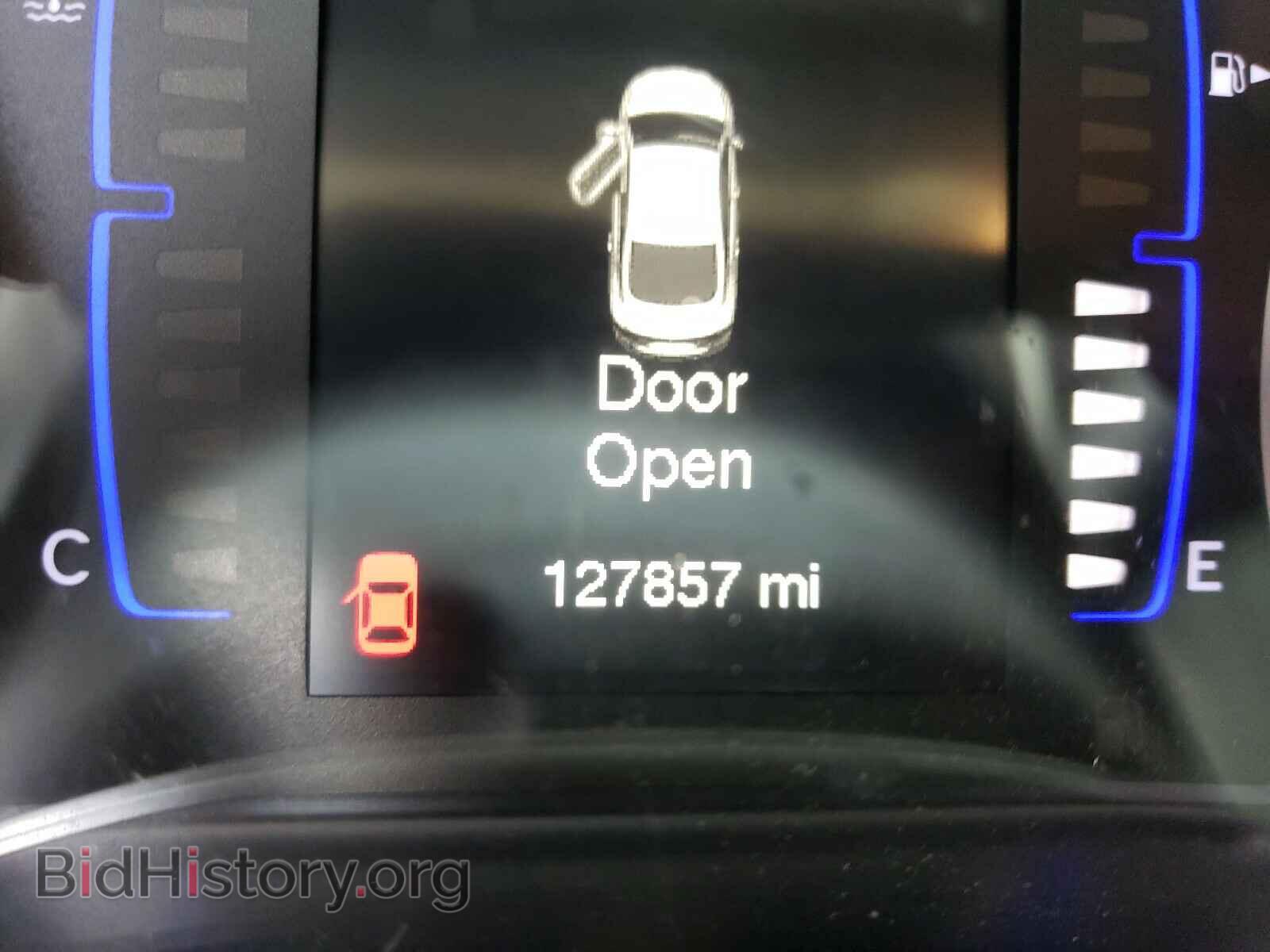 2016 CHRYSLER 200 - VIN: 1C3CCCAB7GN142420 - Фото 8