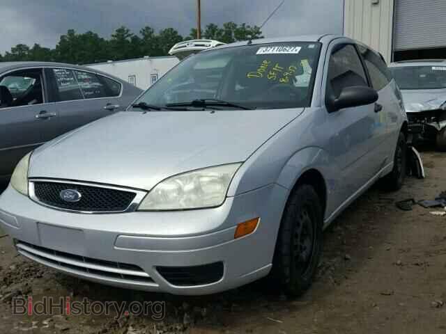 2007 FORD FOCUS - VIN: 1FAHP31NX7W161365 - Фото 2