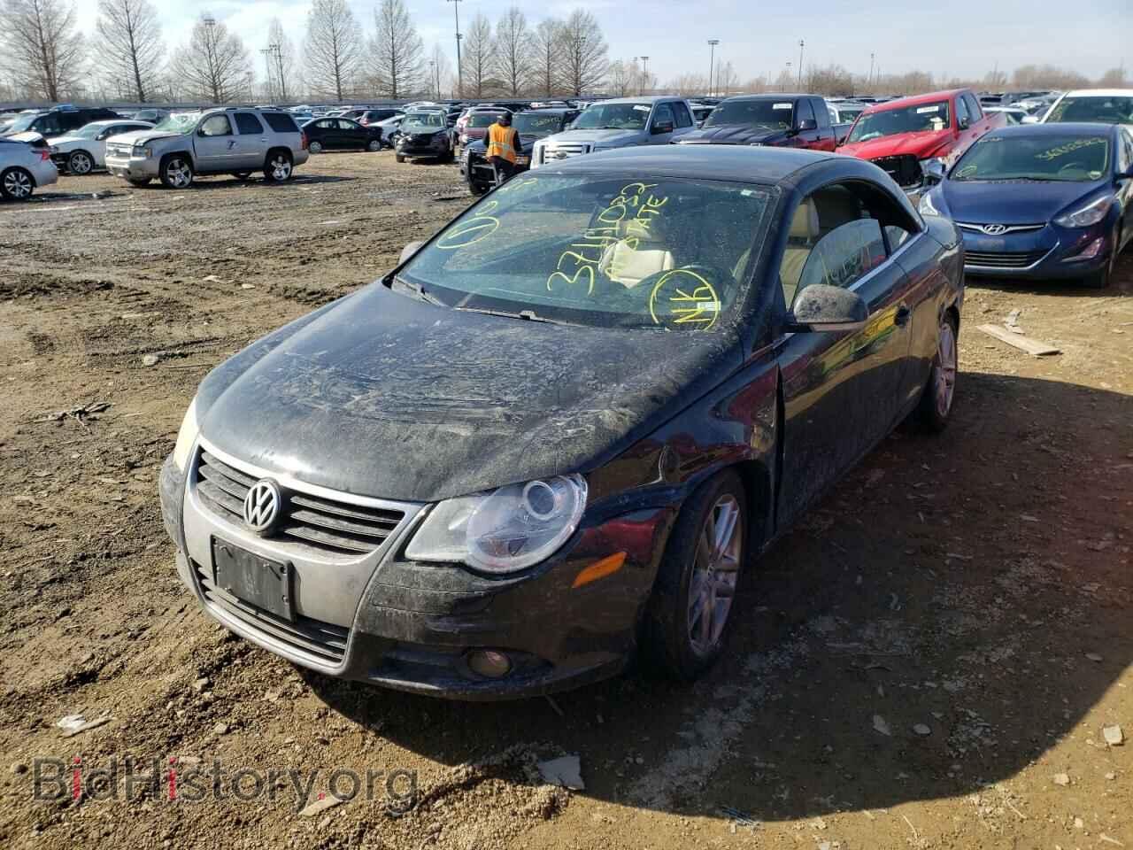 2008 VOLKSWAGEN EOS - VIN: WVWFA71FX8V003960 - Фото 2