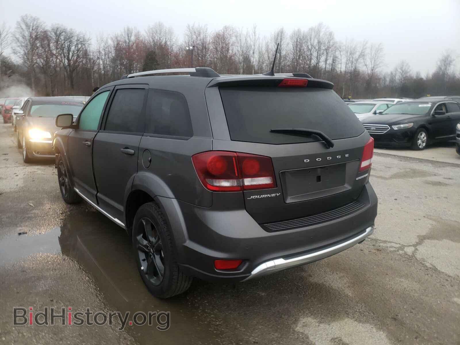 2020 DODGE JOURNEY - VIN: 3C4PDCGB2LT268809 - Фото 3