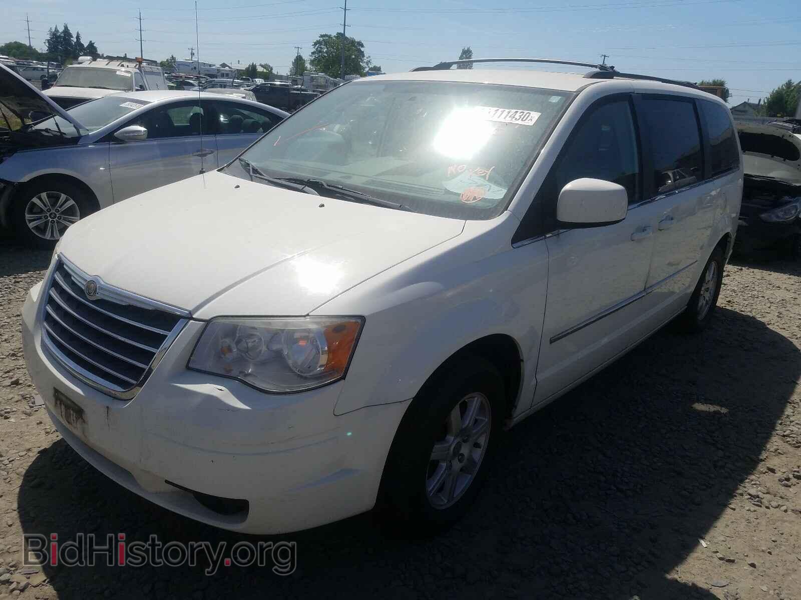 2010 CHRYSLER MINIVAN - VIN: 2A4RR5DX5AR329389 - Фото 2