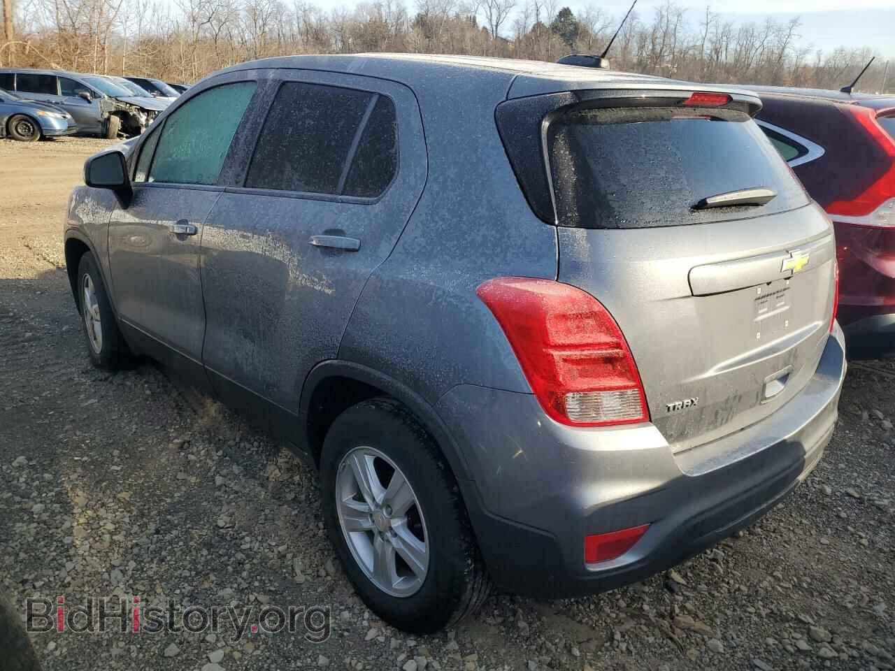 2020 CHEVROLET TRAX - VIN: 3GNCJKSB0LL149091 - Фото 2