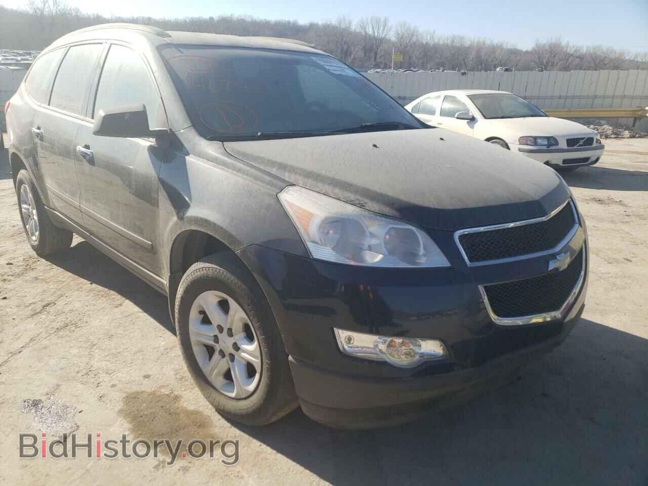 Photo 1GNKRFED6CJ146745 - CHEVROLET TRAVERSE 2012