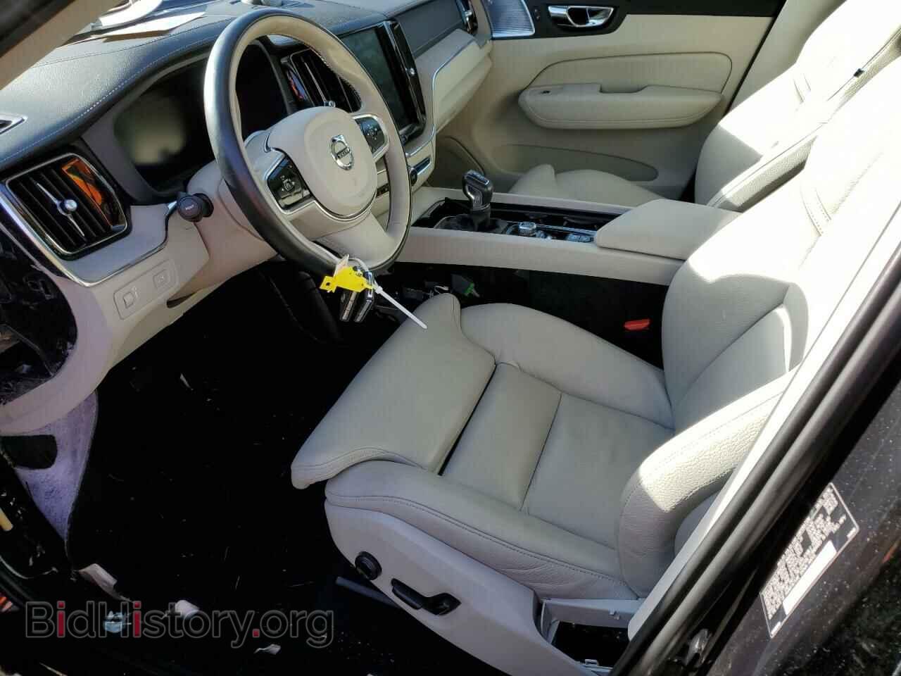 2018 VOLVO XC60 - VIN: LYVA22RL0JB097227 - Фото 7