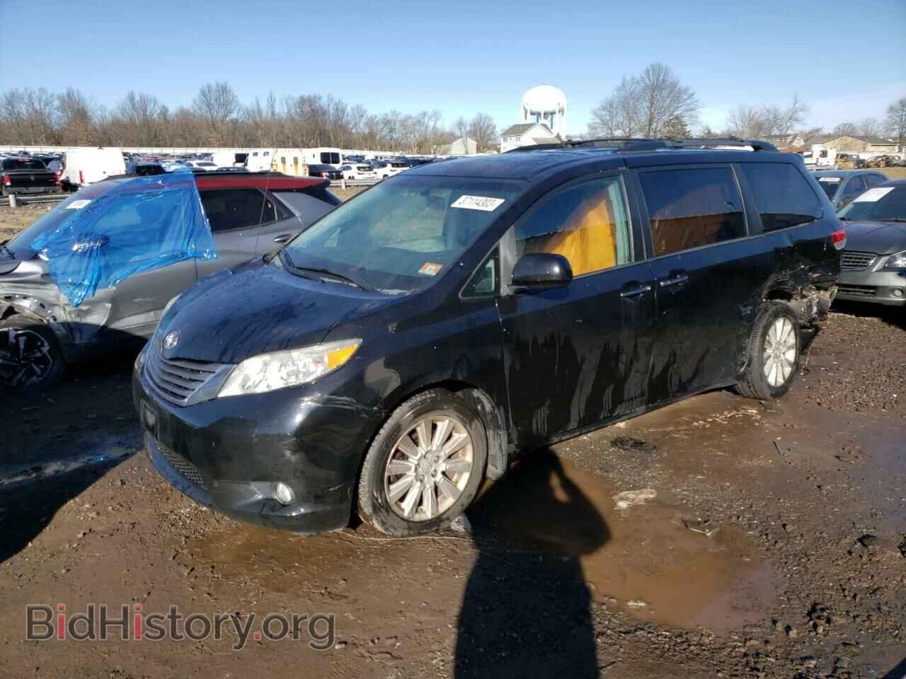 Photo 5TDDK3DC0DS052720 - TOYOTA SIENNA 2013