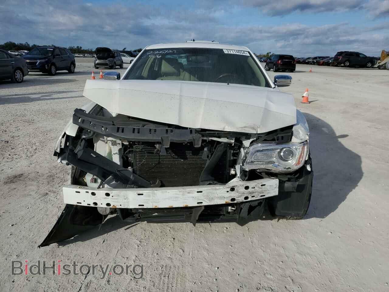 2011 CHRYSLER 300 - VIN: 2C3CA5CG0BH528253 - Фото 5