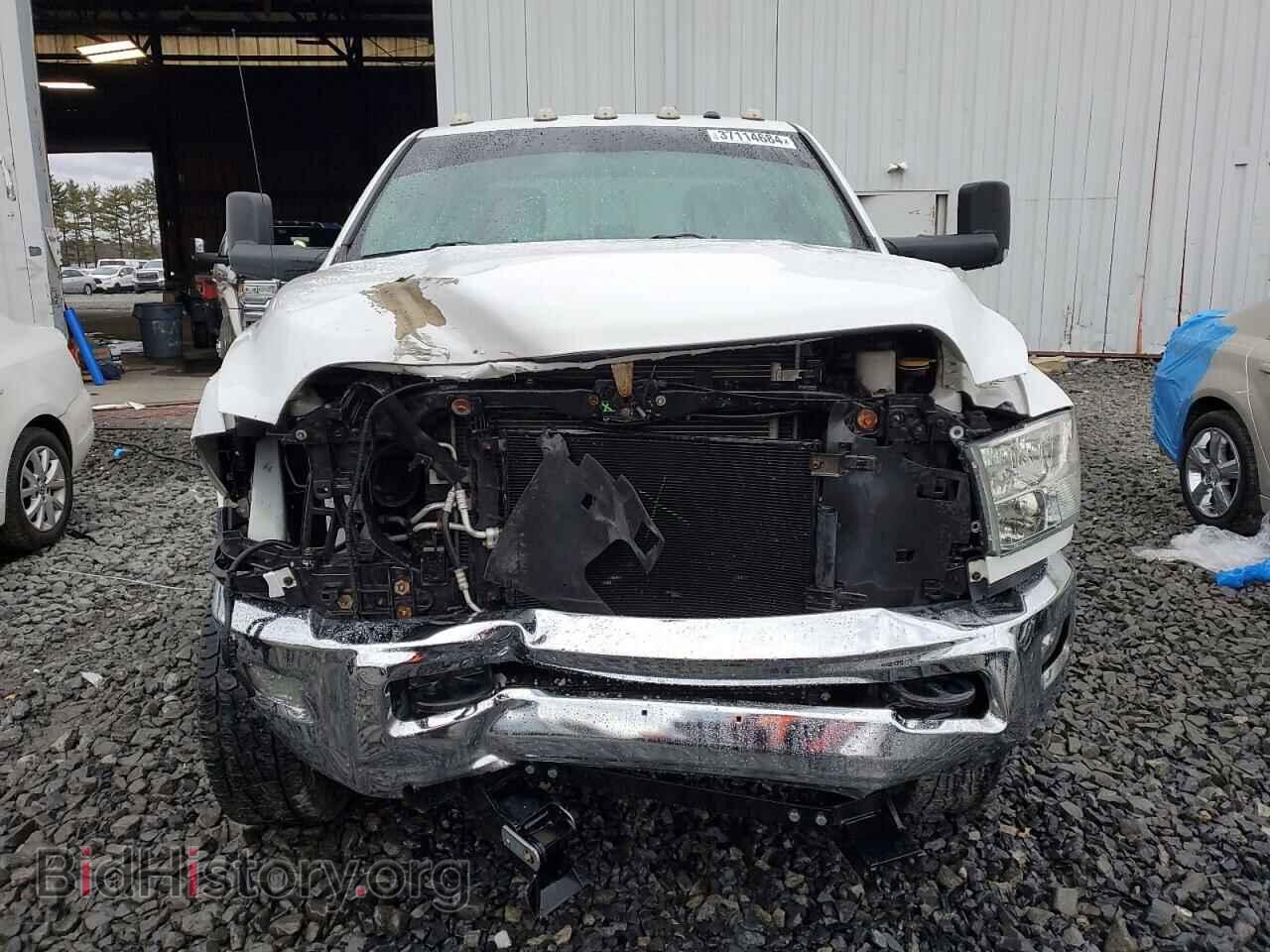 2017 RAM All Models - VIN: 3C6UR5CL0HG561890 - Photo 5