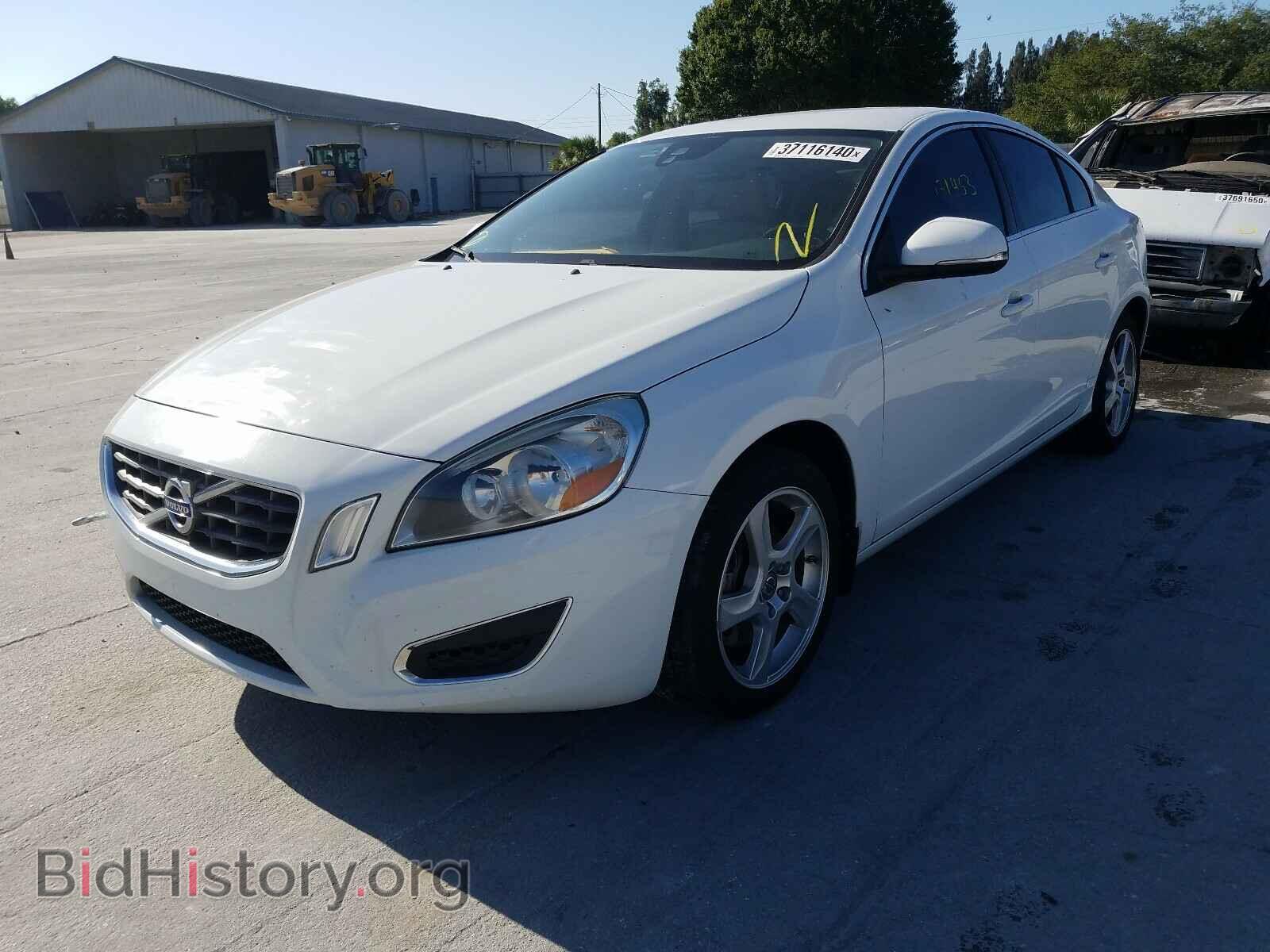 2012 VOLVO S60 - VIN: YV1622FS2C2095513 - Фото 2
