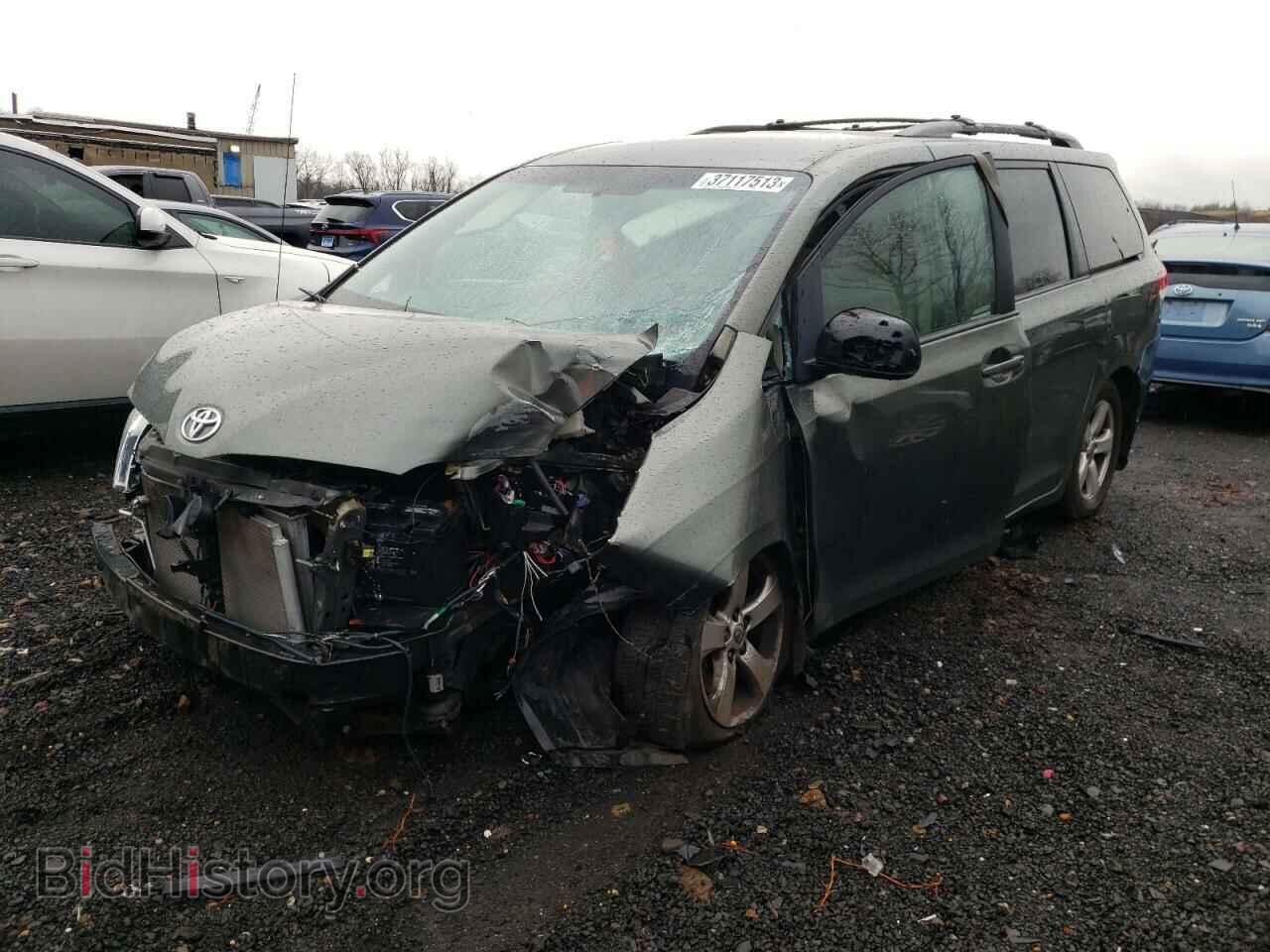 Фотография 5TDKK3DC1CS270901 - TOYOTA SIENNA 2012