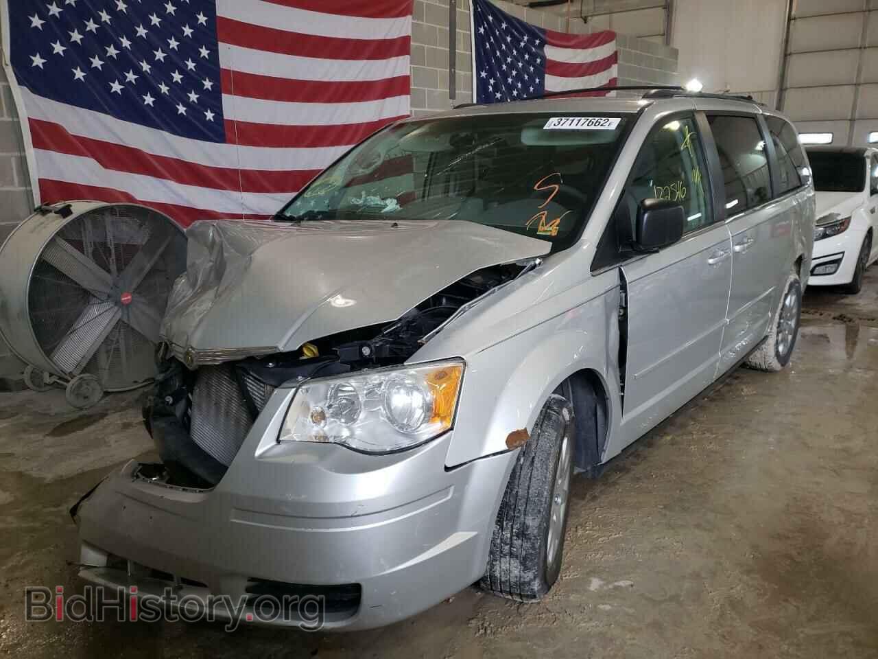 2009 CHRYSLER MINIVAN - VIN: 2A8HR44E49R524687 - Фото 2