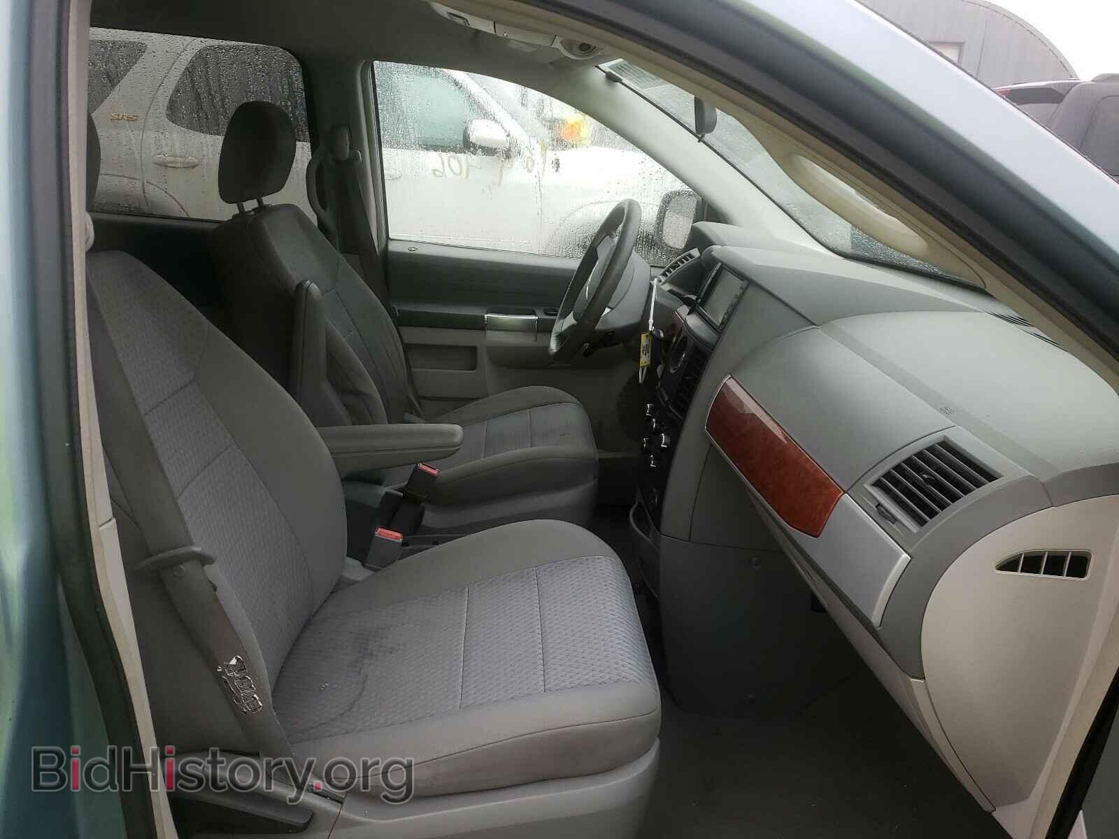 2008 CHRYSLER MINIVAN - VIN: 2A8HR54P58R658906 - Фото 5