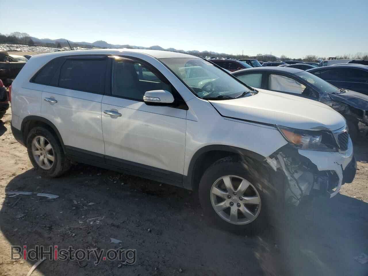 2011 KIA SORENTO - VIN: 5XYKT3A16BG012465 - Фото 4
