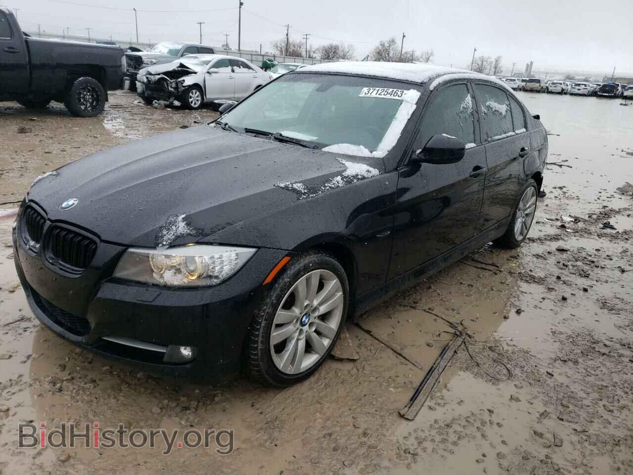 Photo WBAPL33529A404145 - BMW 3 SERIES 2009