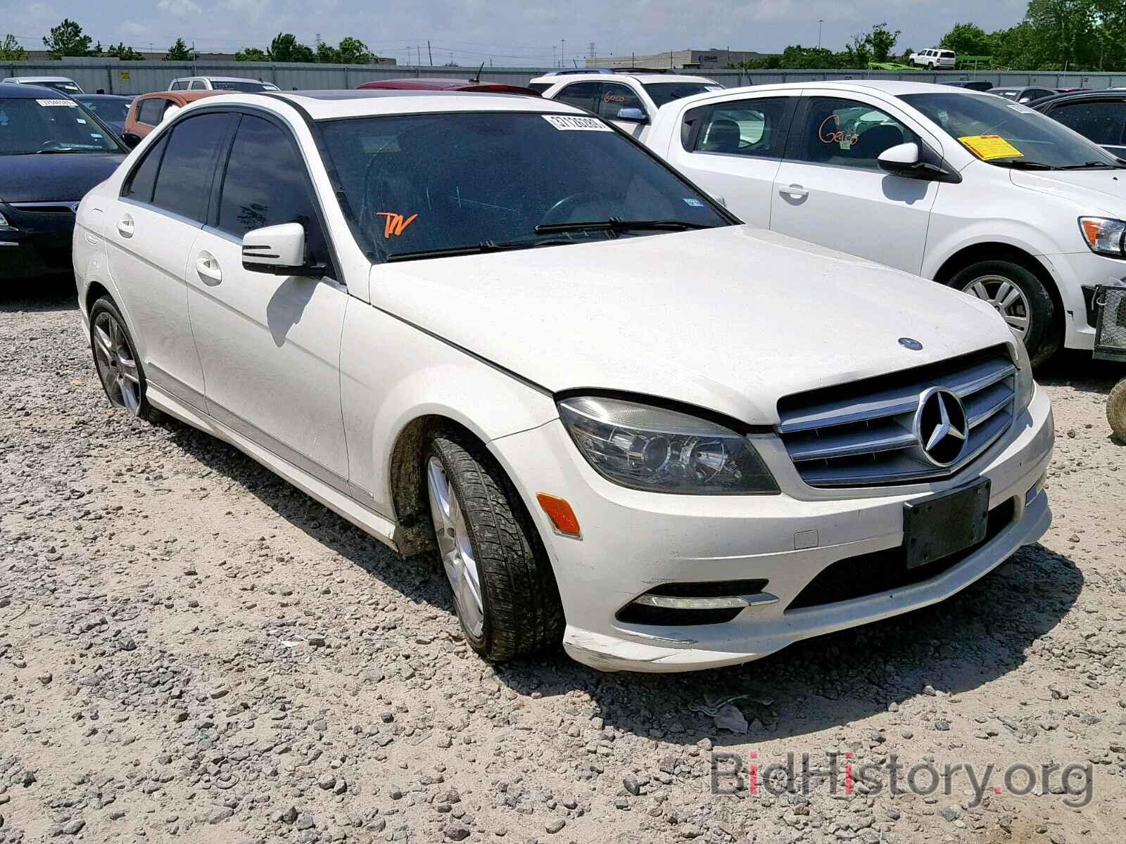 Фотография WDDGF5EBXBR136290 - MERCEDES-BENZ C CLASS 2011