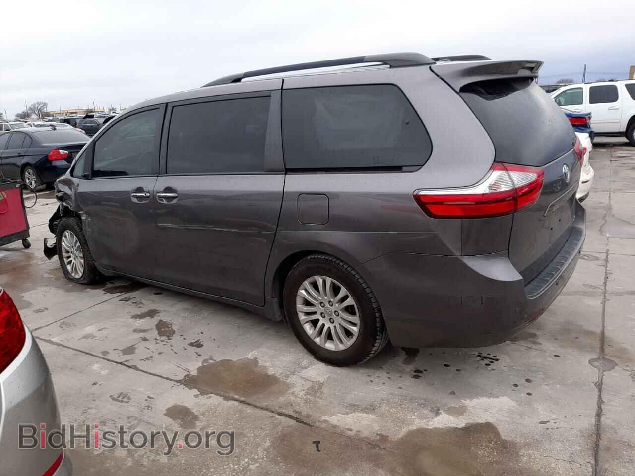 2017 TOYOTA All Models - VIN: 5TDYZ3DC4HS898030 - Фото 2