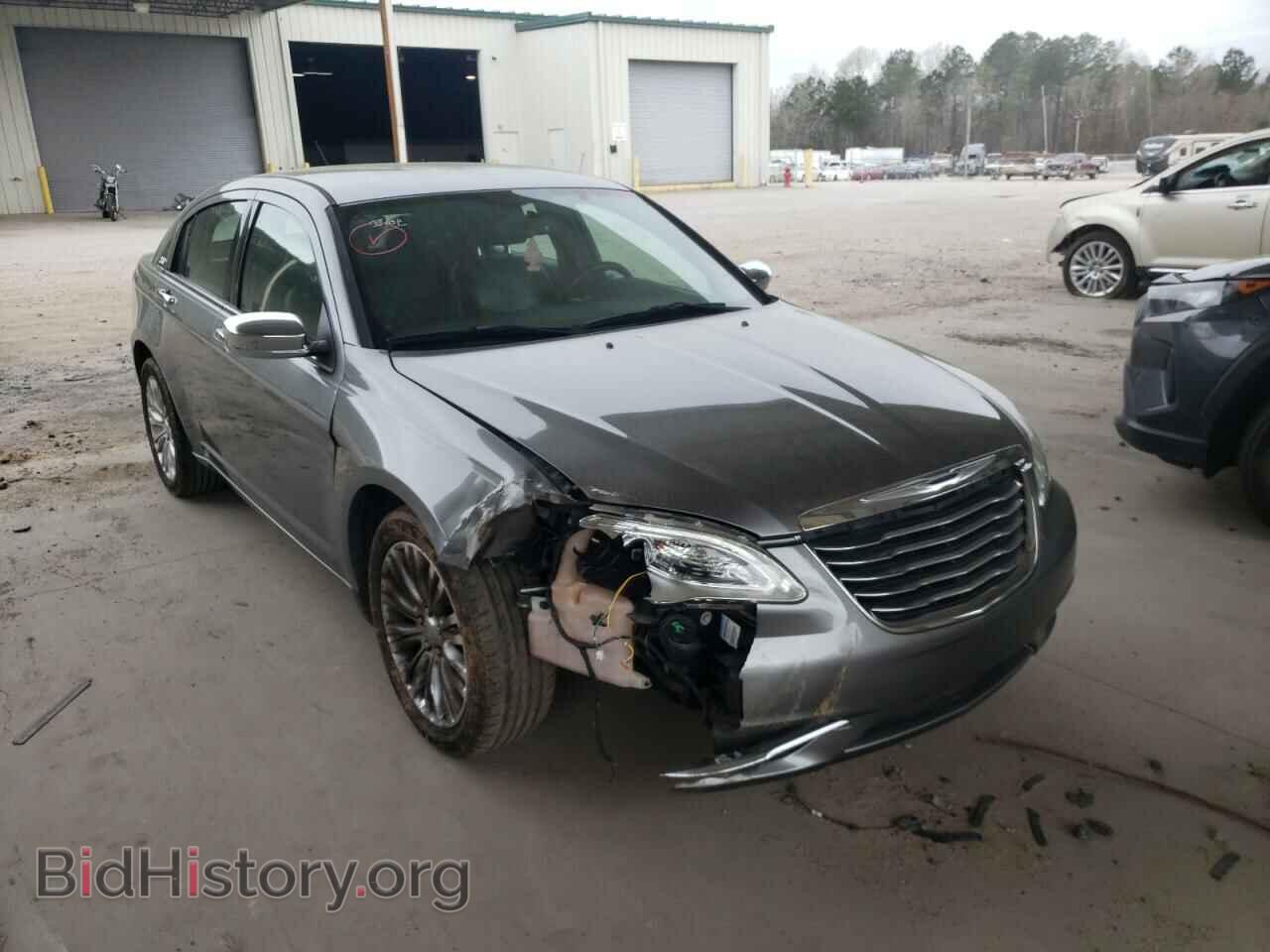 Photo 1C3BC2FG4BN619582 - CHRYSLER 200 2011