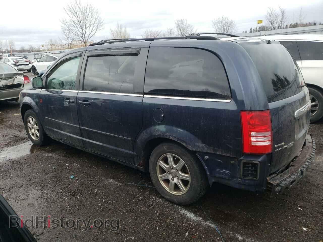 2008 CHRYSLER MINIVAN - VIN: 2A8HR54PX8R811909 - Фото 2