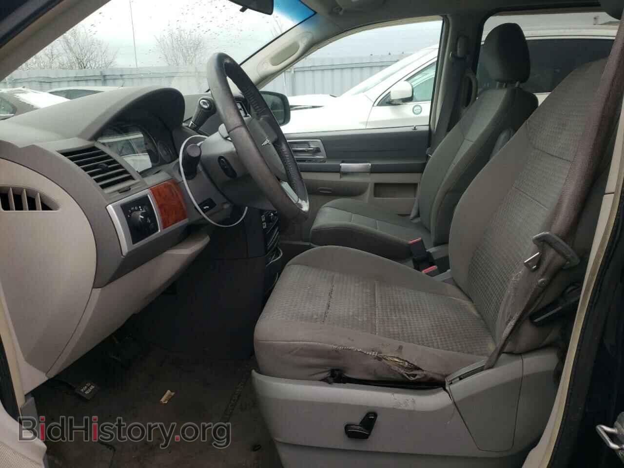 2008 CHRYSLER MINIVAN - VIN: 2A8HR54PX8R811909 - Фото 7