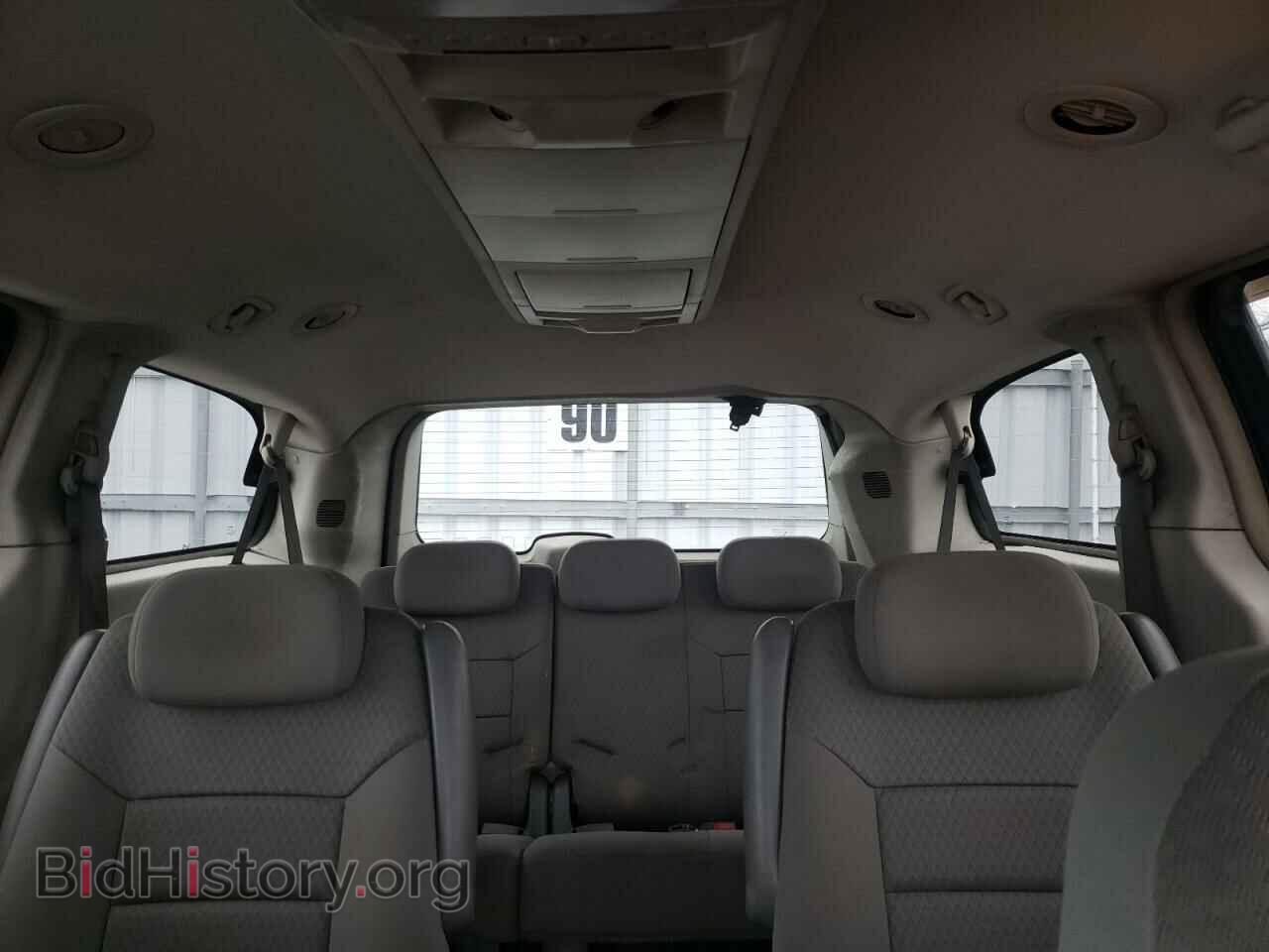 2008 CHRYSLER MINIVAN - VIN: 2A8HR54PX8R811909 - Фото 10