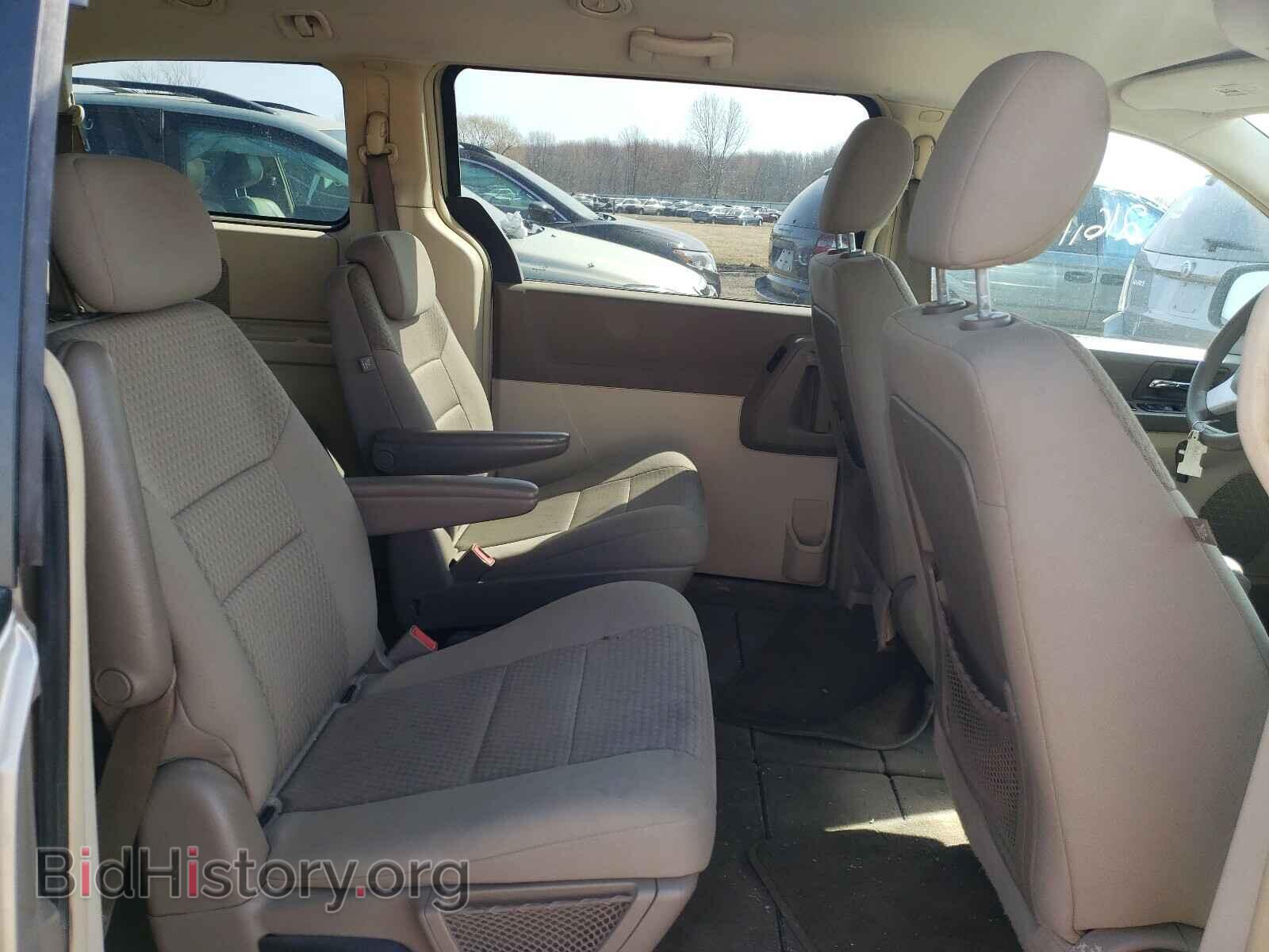 2009 CHRYSLER MINIVAN - VIN: 2A8HR44E19R701325 - Фото 6