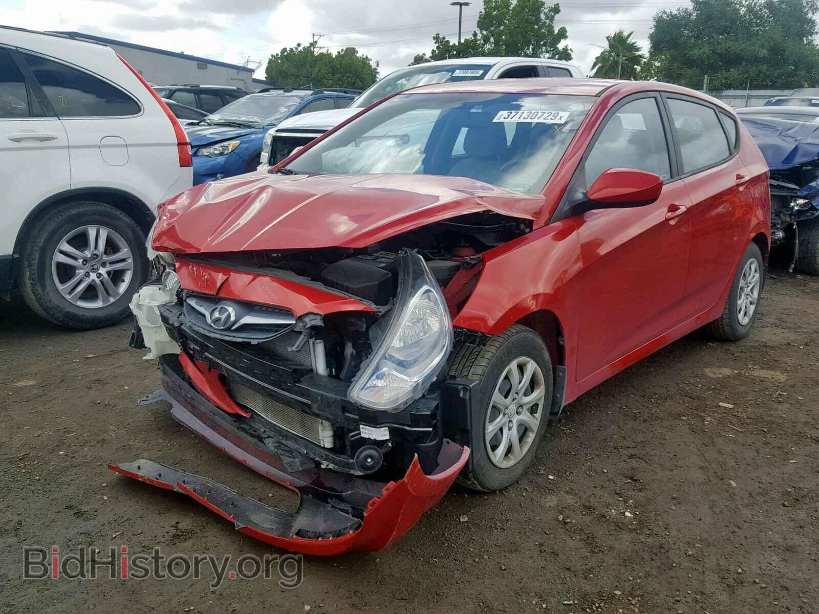 2013 HYUNDAI ACCENT - VIN: KMHCT5AE7DU084145 - Фото 2