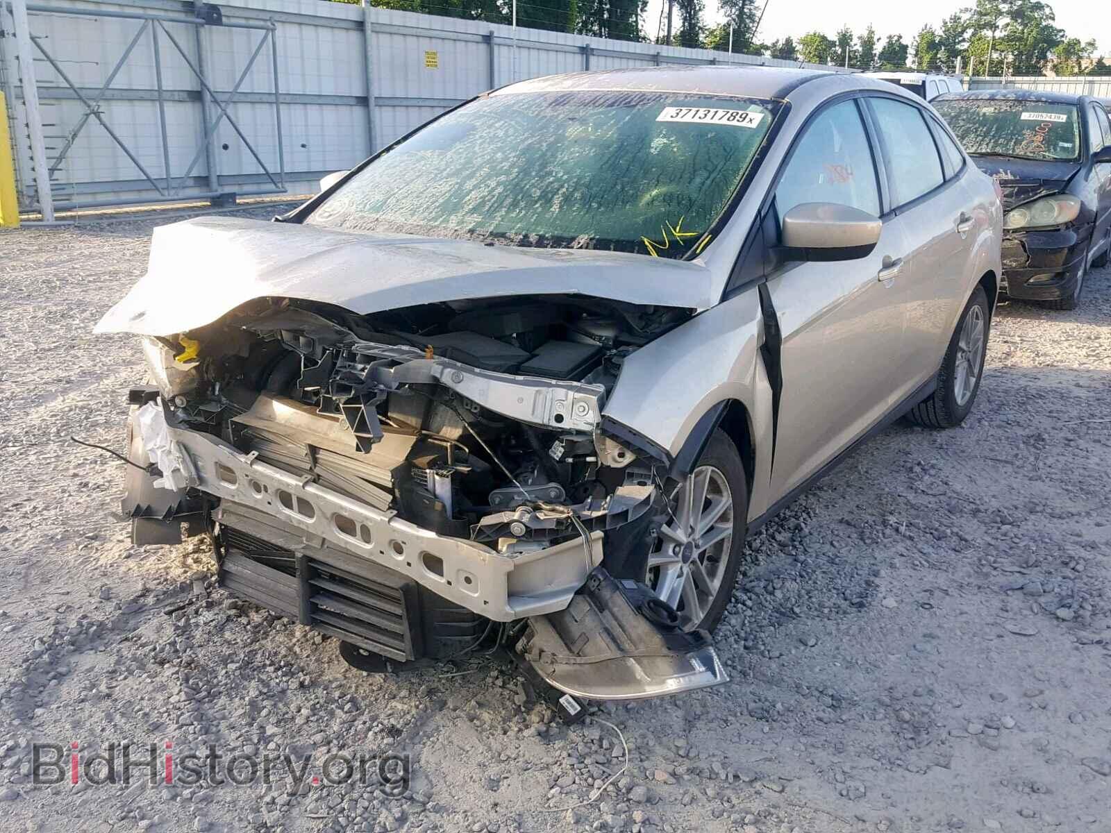 2018 FORD FOCUS SE - VIN: 1FADP3F23JL227325 - Фото 2