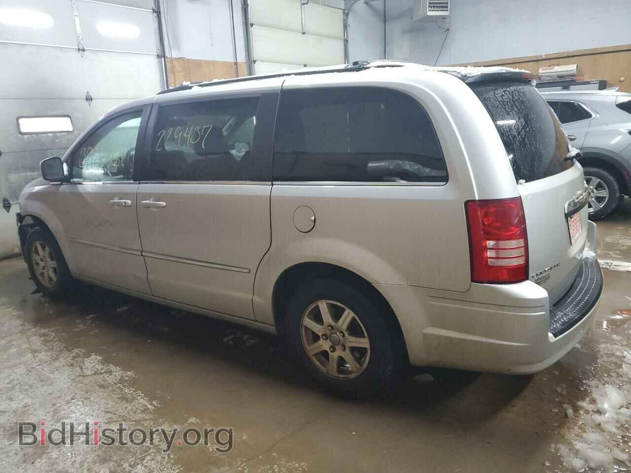 2010 CHRYSLER MINIVAN - VIN: 2A4RR5D1XAR309277 - Фото 2