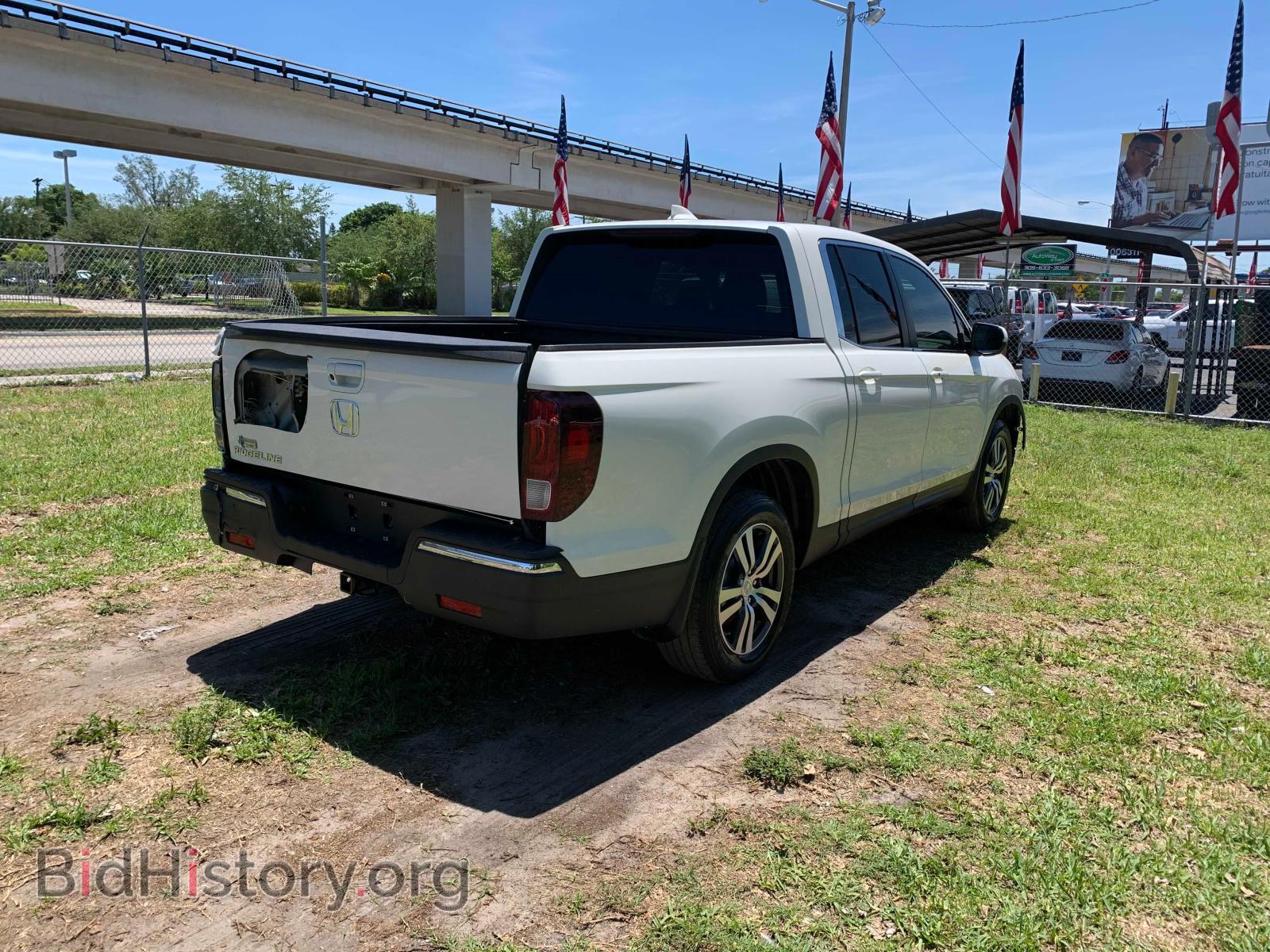 2017 HONDA RIDGELINE - VIN: 5FPYK2F4XHB011174 - Фото 4